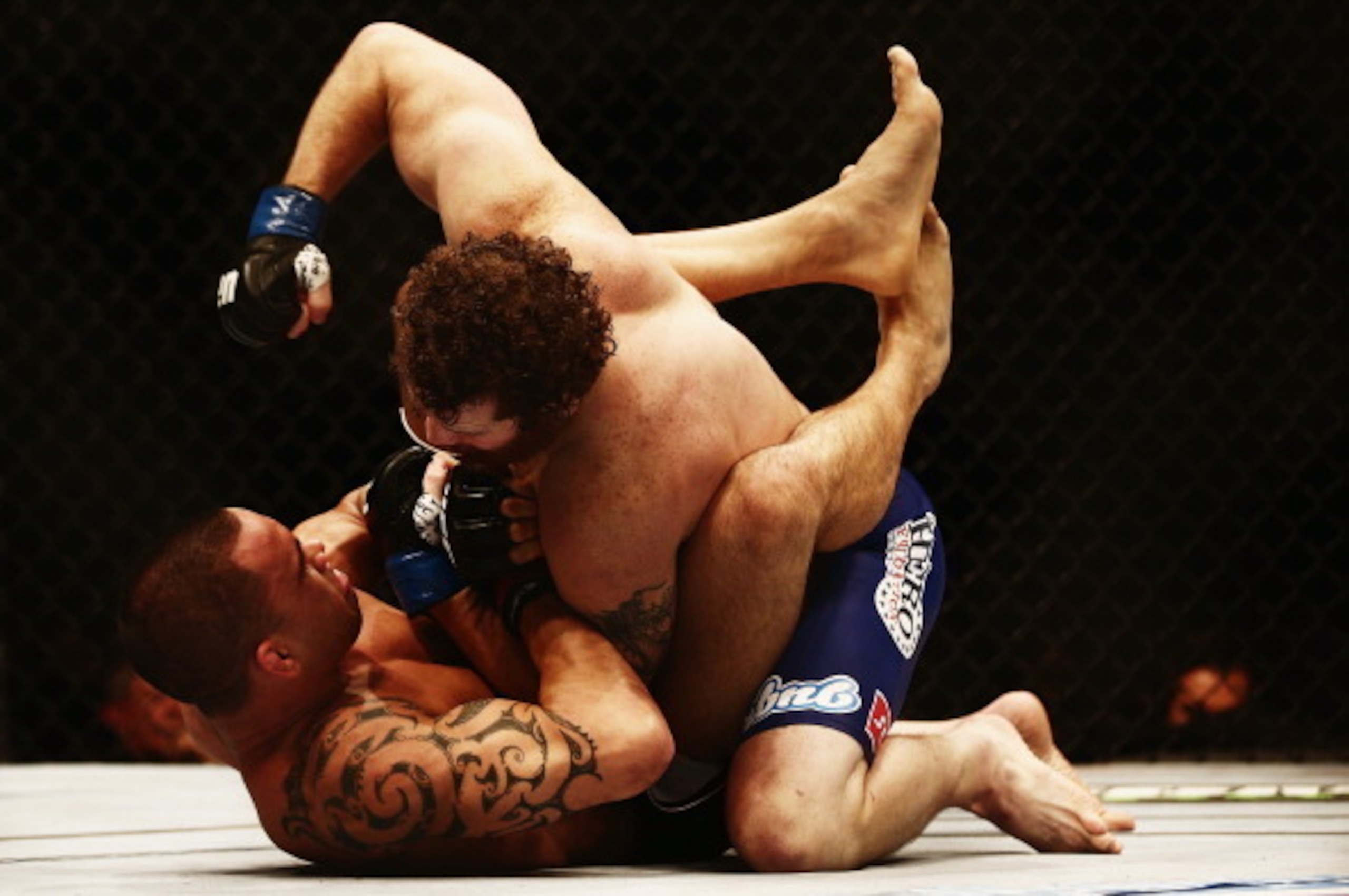 AUCKLAND, NEW ZEALAND - JUNE 28:  James Te Huna of New Zealand fights Nate Marquardt of USA during the UFC Middleweight bout between James Te Huna of New Zealand and Nate Marquardt of USA on June 28, 2014 in Auckland, New Zealand.  (Photo by Hannah Peters