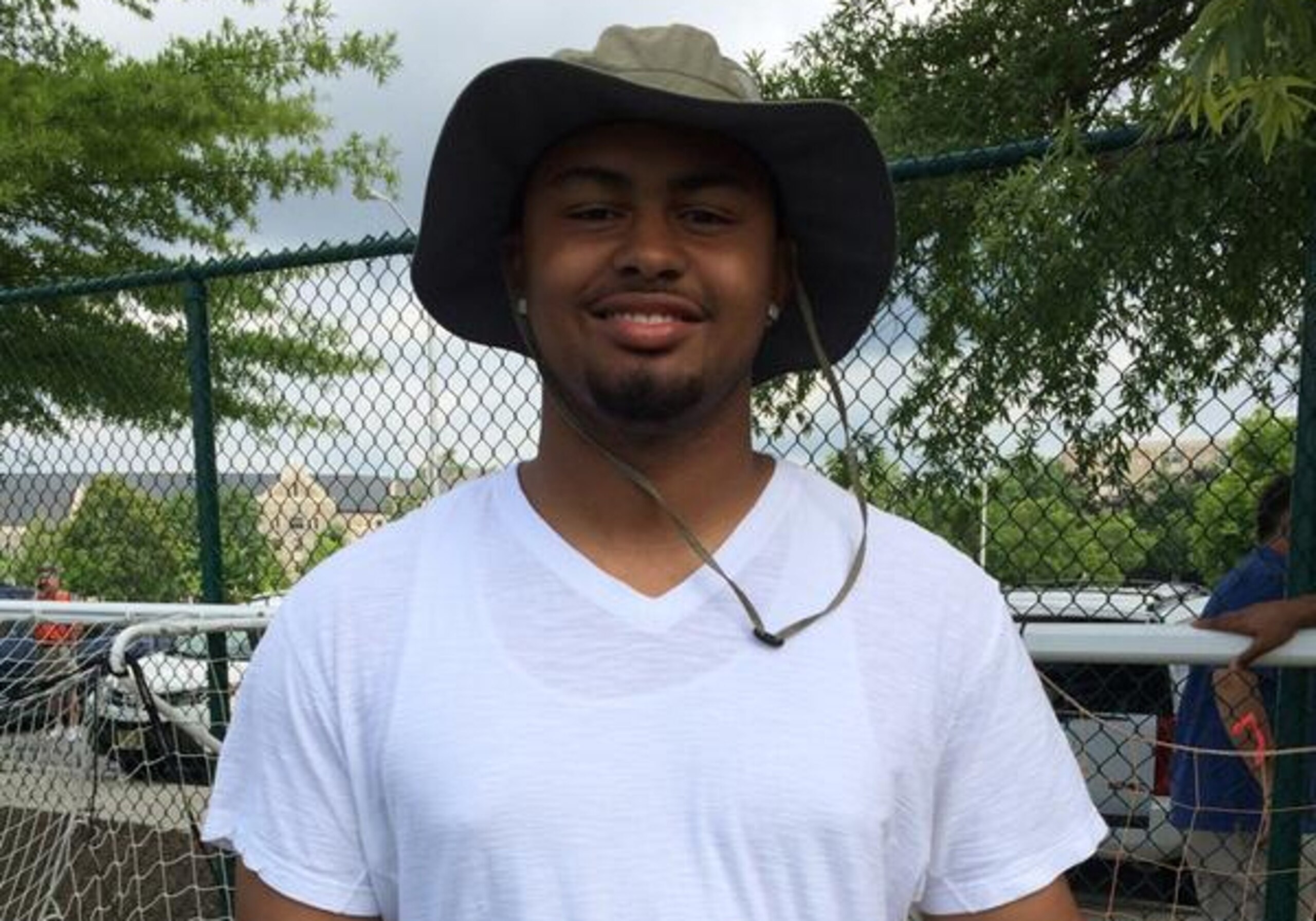 LB Ricky DeBerry