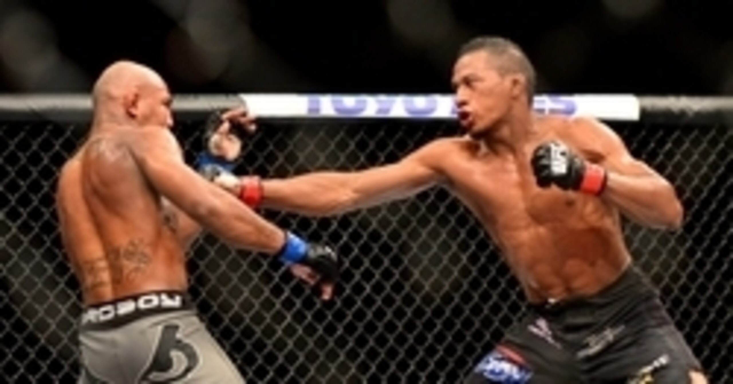 Alcantara defeated Reis via split decision in February 2014.
