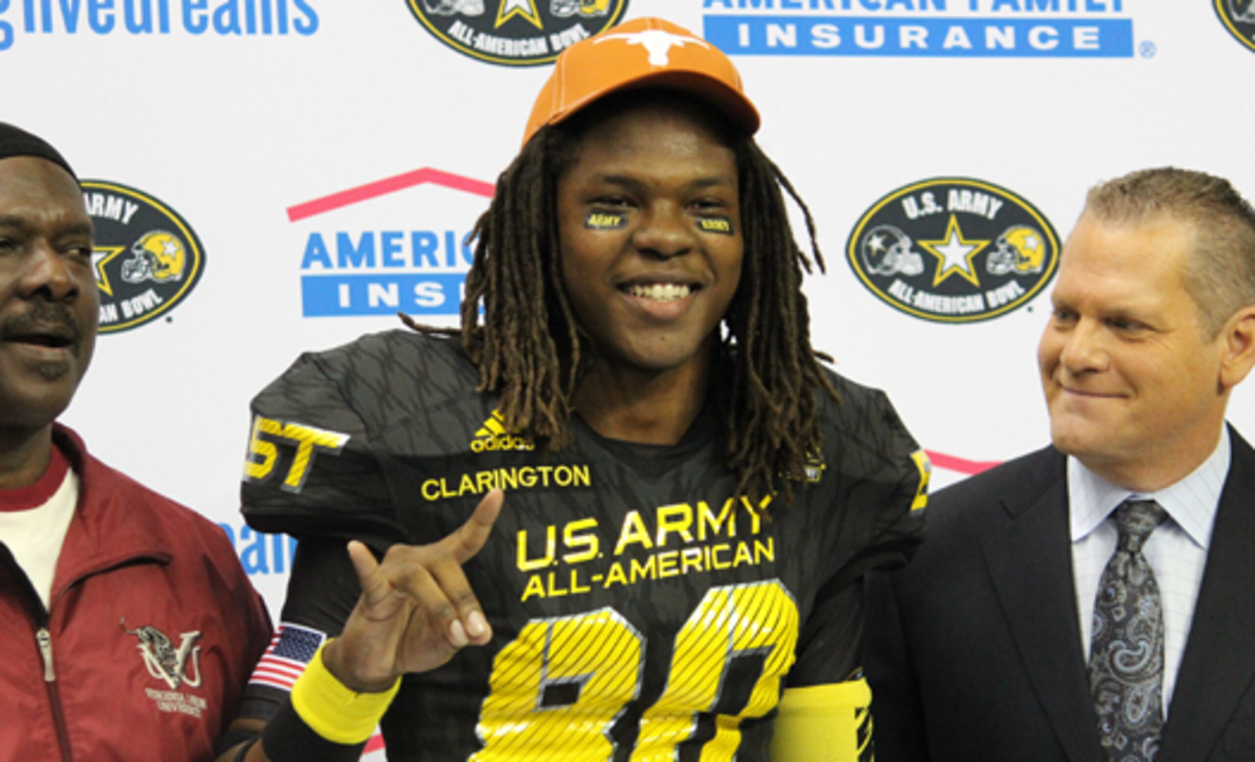 Miami tight end Devonaire Clarington committed to Texas at the All-American Bowl.