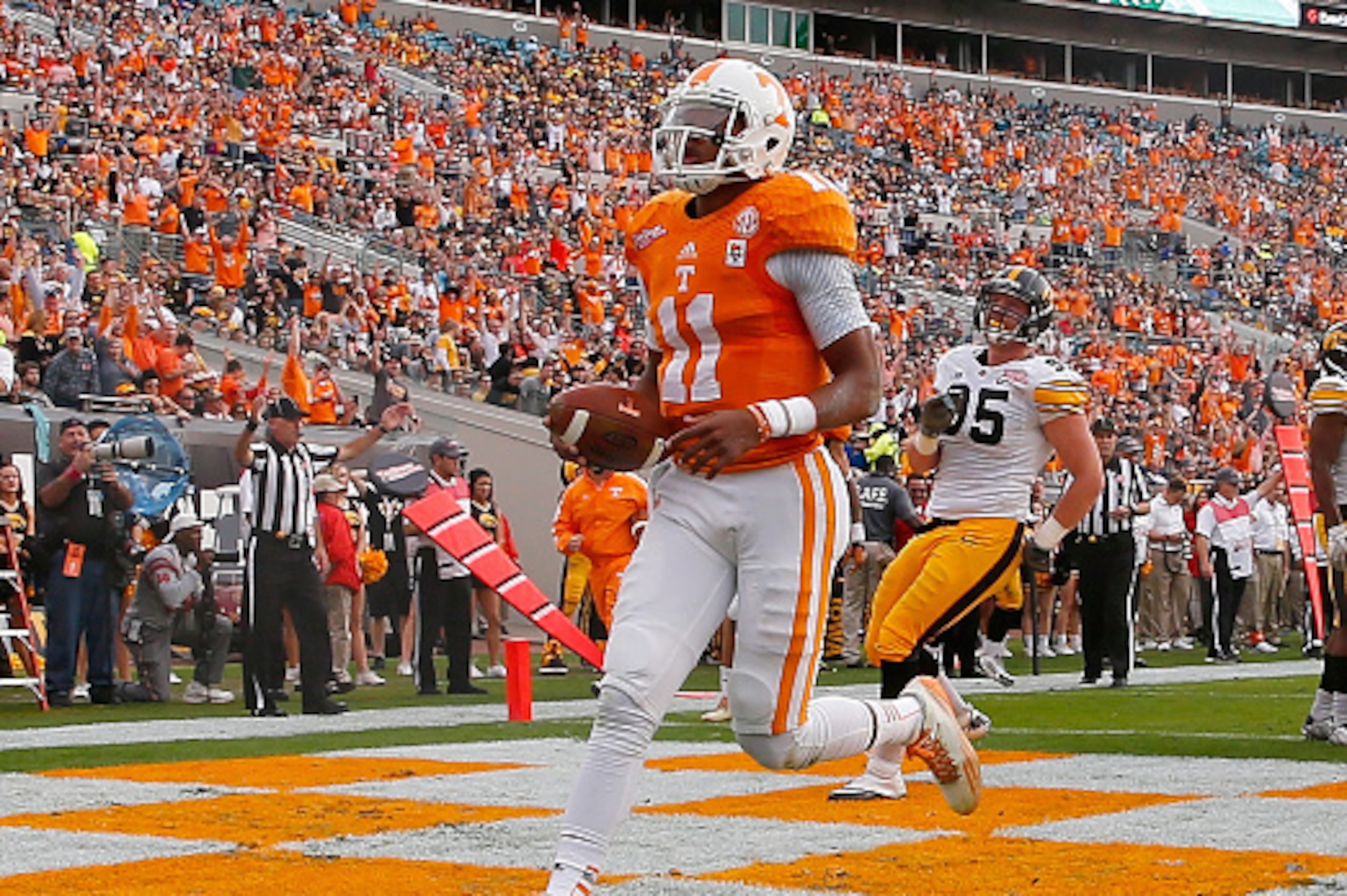 Tennessee QB Joshua Dobbs