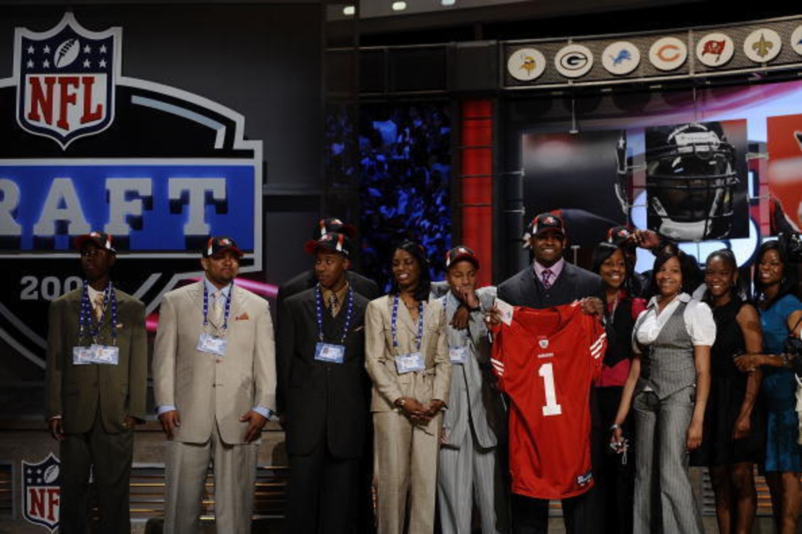 The San Francisco 49ers will have the 15th pick in Round 1 of the 2015 NFL draft.