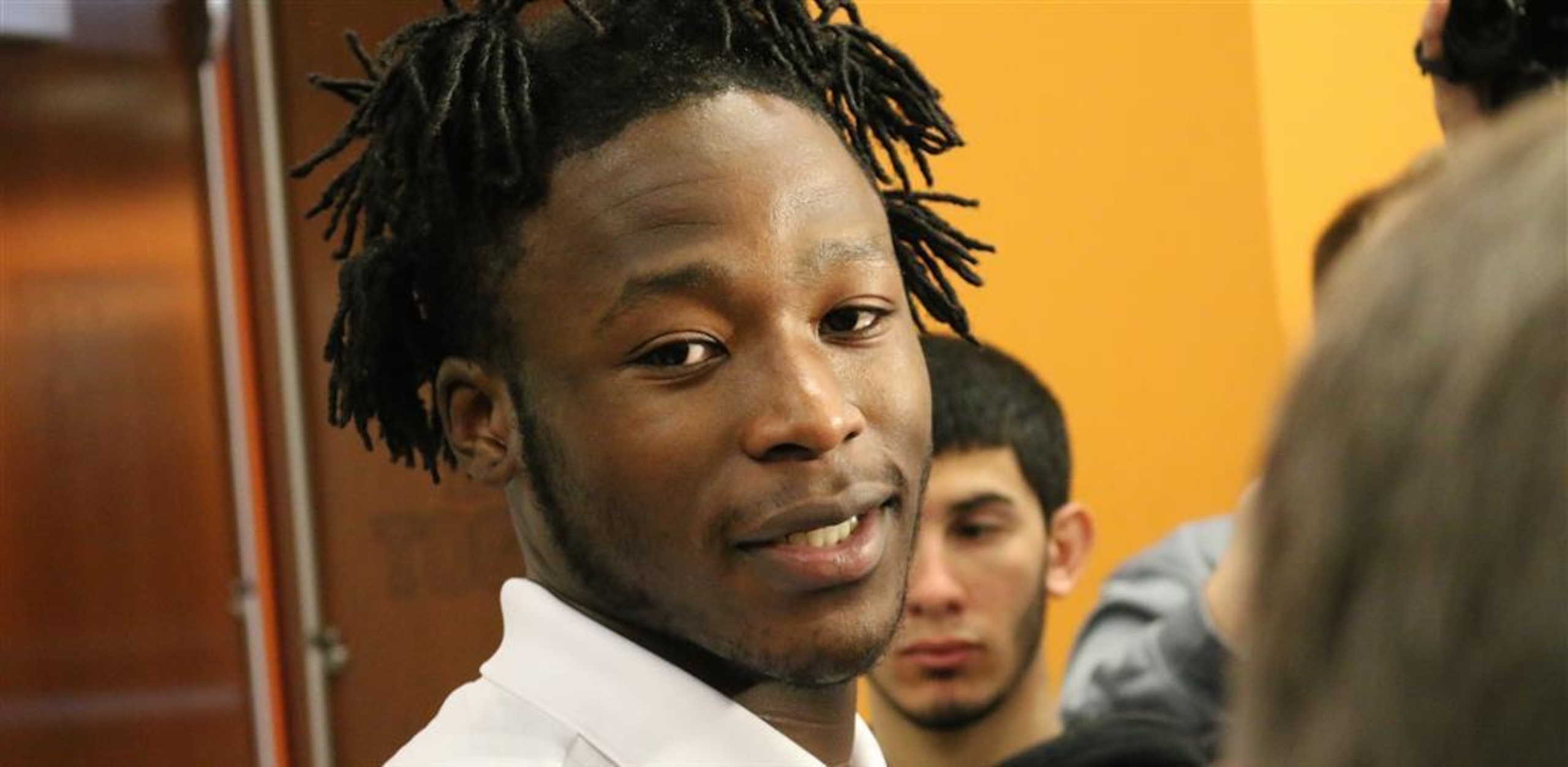 Alvin Kamara is elite. UT must find him touches.