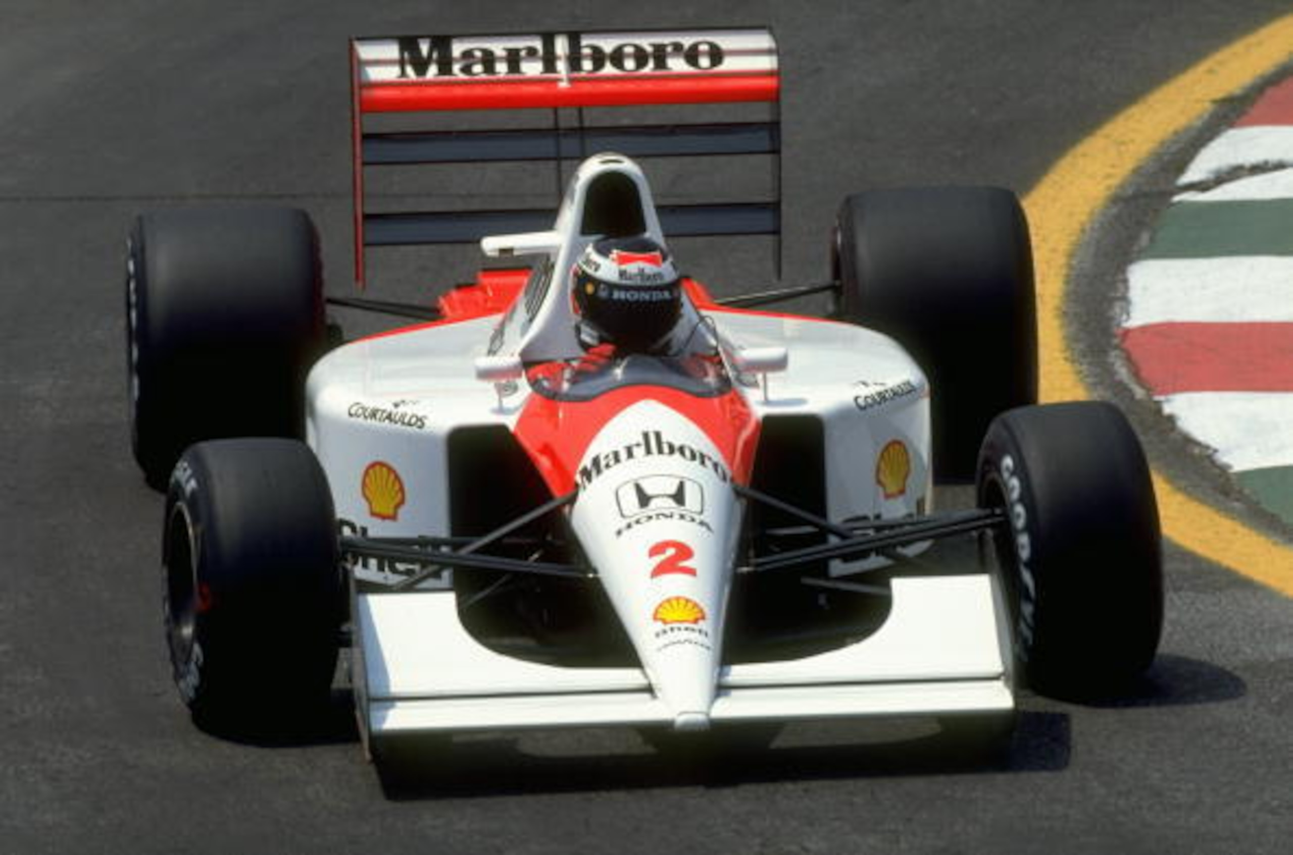 Gerhard Berger at the 1992 Mexican Grand Prix.