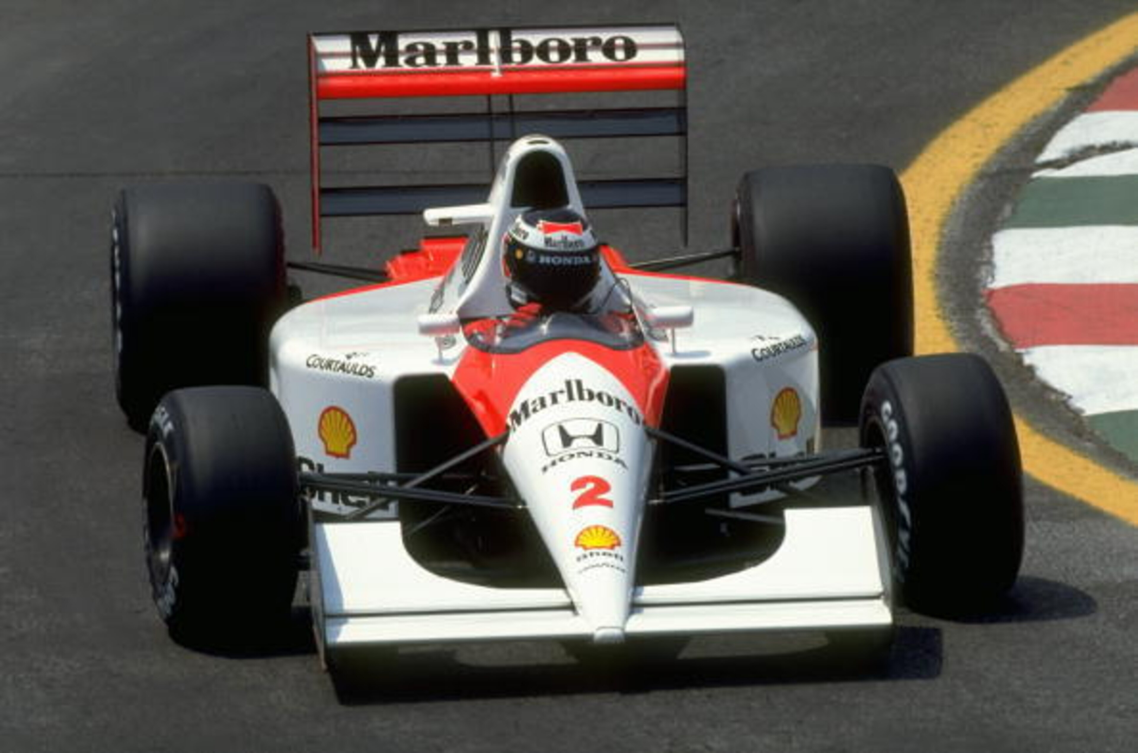 Gerhard Berger at the 1992 Mexican Grand Prix.