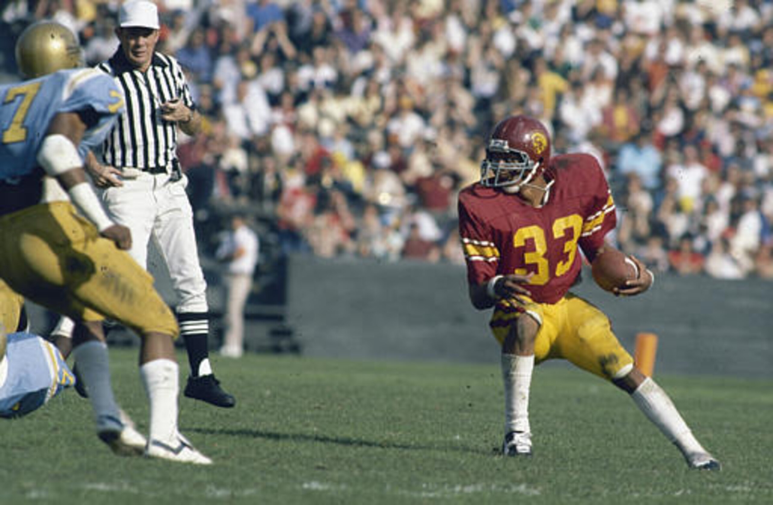 Marcus Allen is one of the best tailbacks in NCAA history.