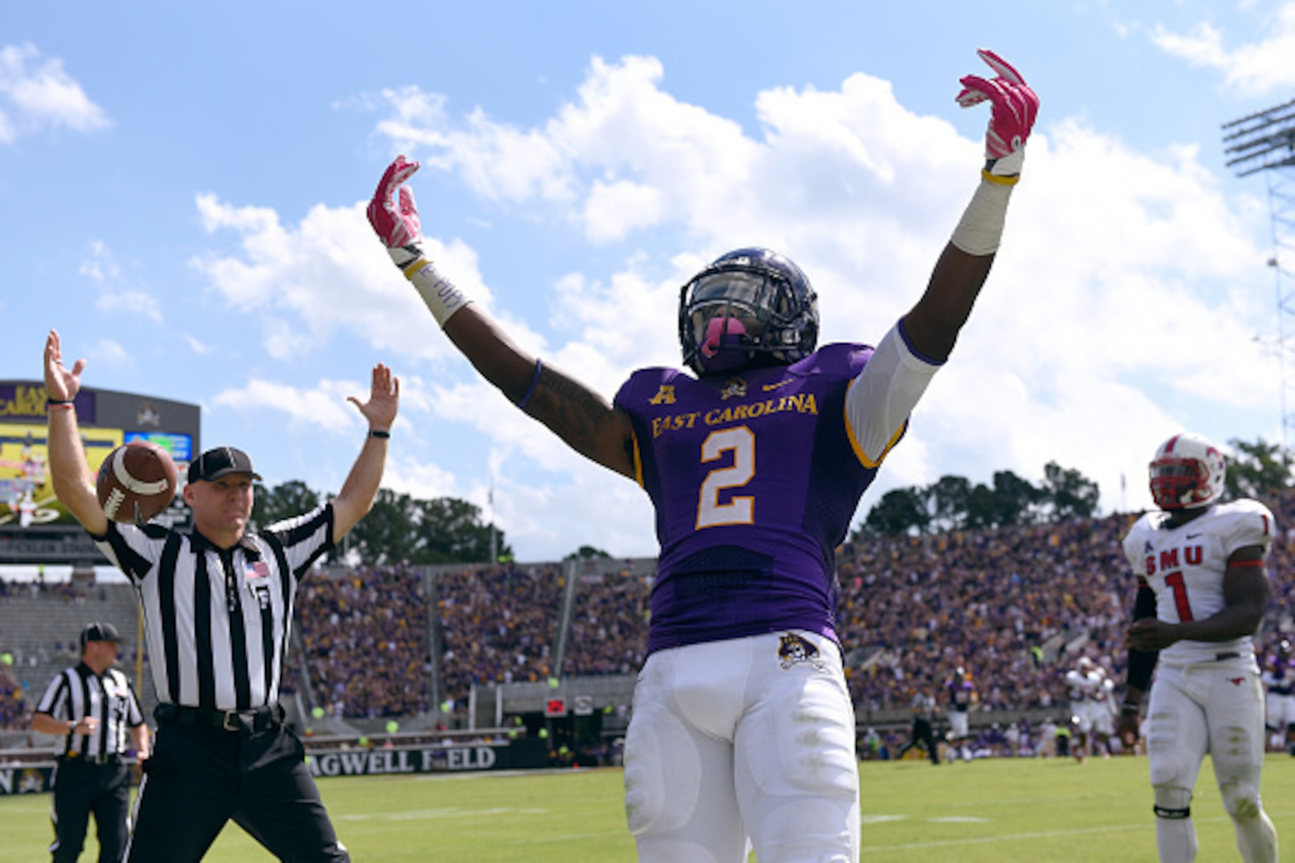 Should the Giants gamble on ECU's Justin Hardy?