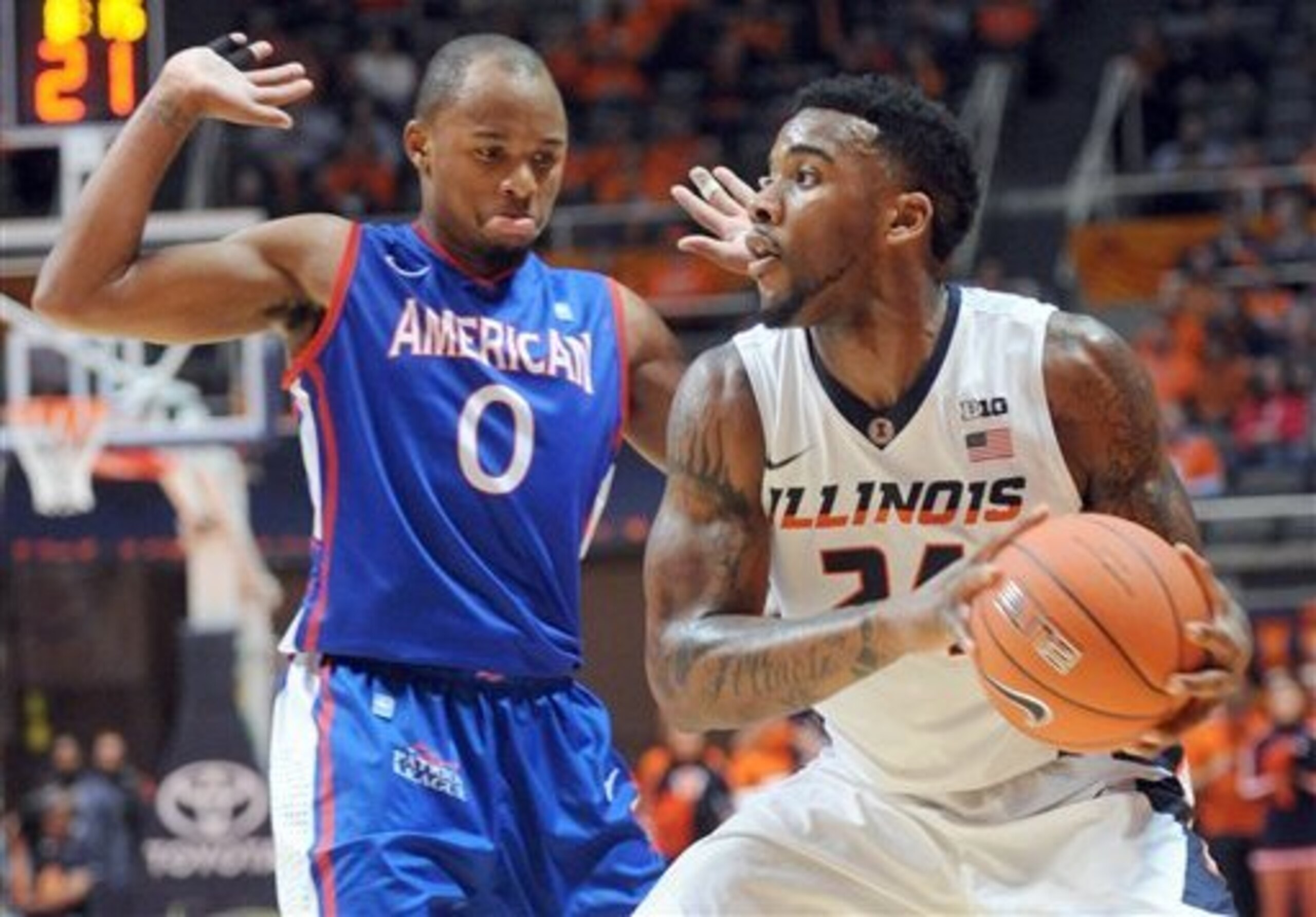 Darius Gardner on defense.