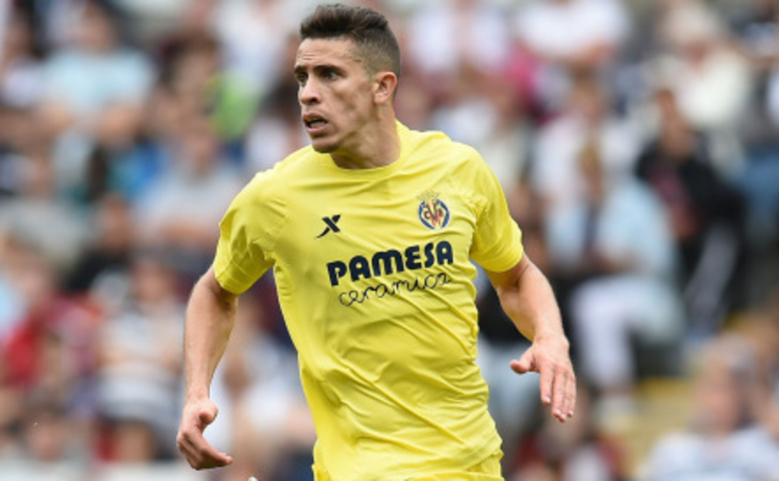 SWANSEA, WALES - AUGUST 09:  Gabriel Paulista of Villarreal in action during a pre season friendly match between Swansea City and Villarreal at Liberty Stadium on August 09, 2014 in Swansea, Wales.  (Photo by Tom Dulat/Getty Images)