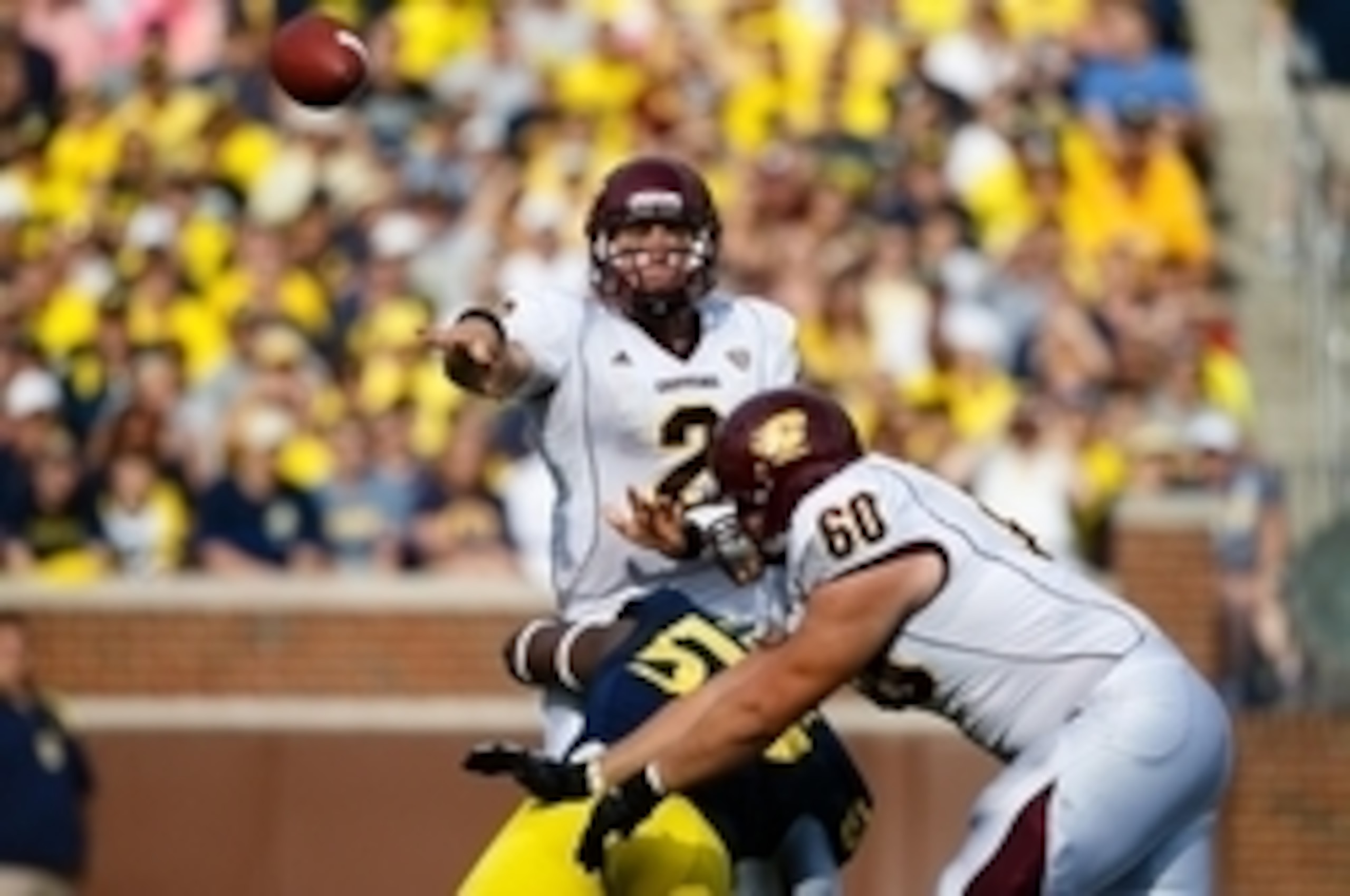 Alex Niznak is a transfer from Central Michigan who will likely be under center for the Redhawks against Missouri.