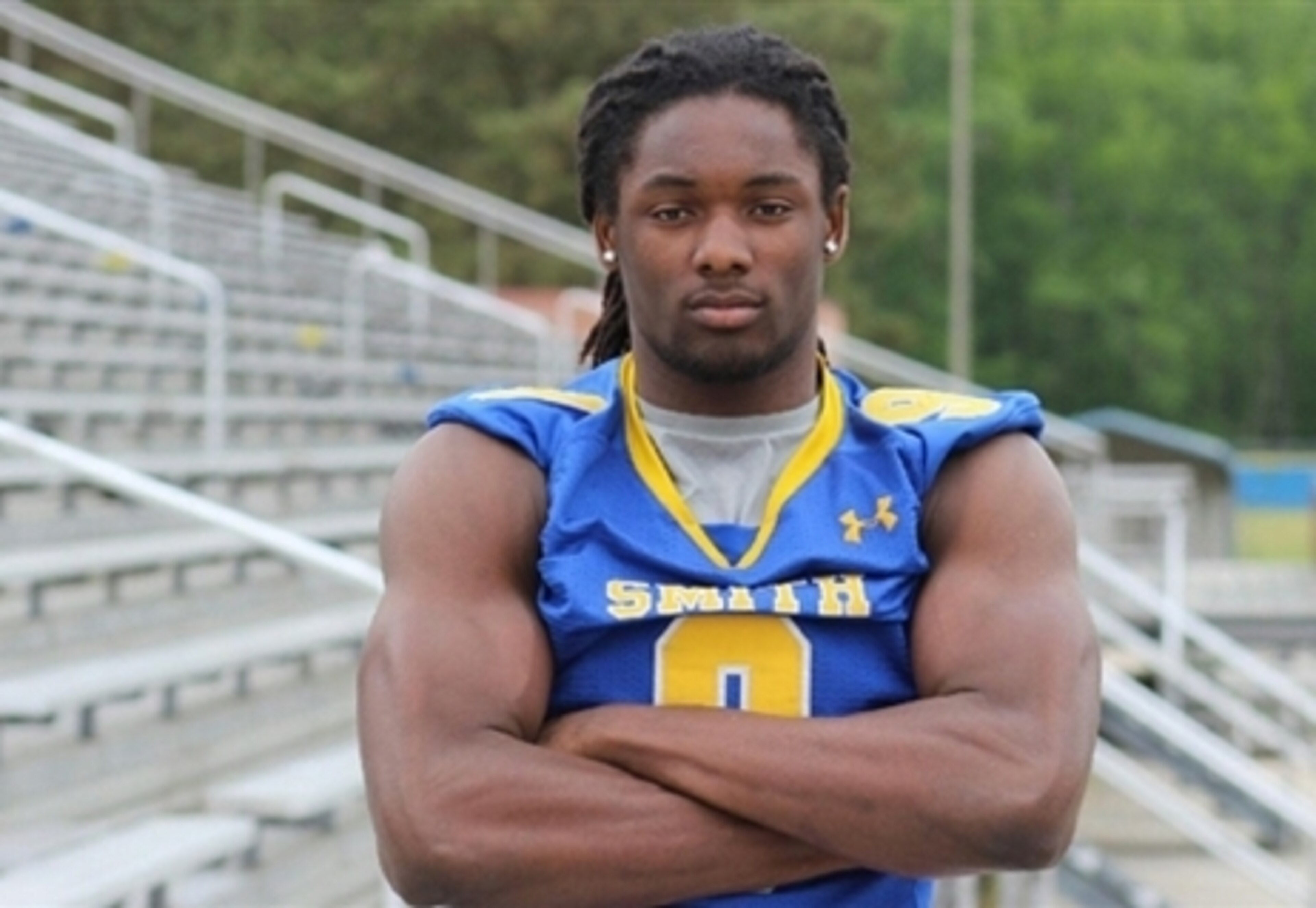 DE Josh Sweat