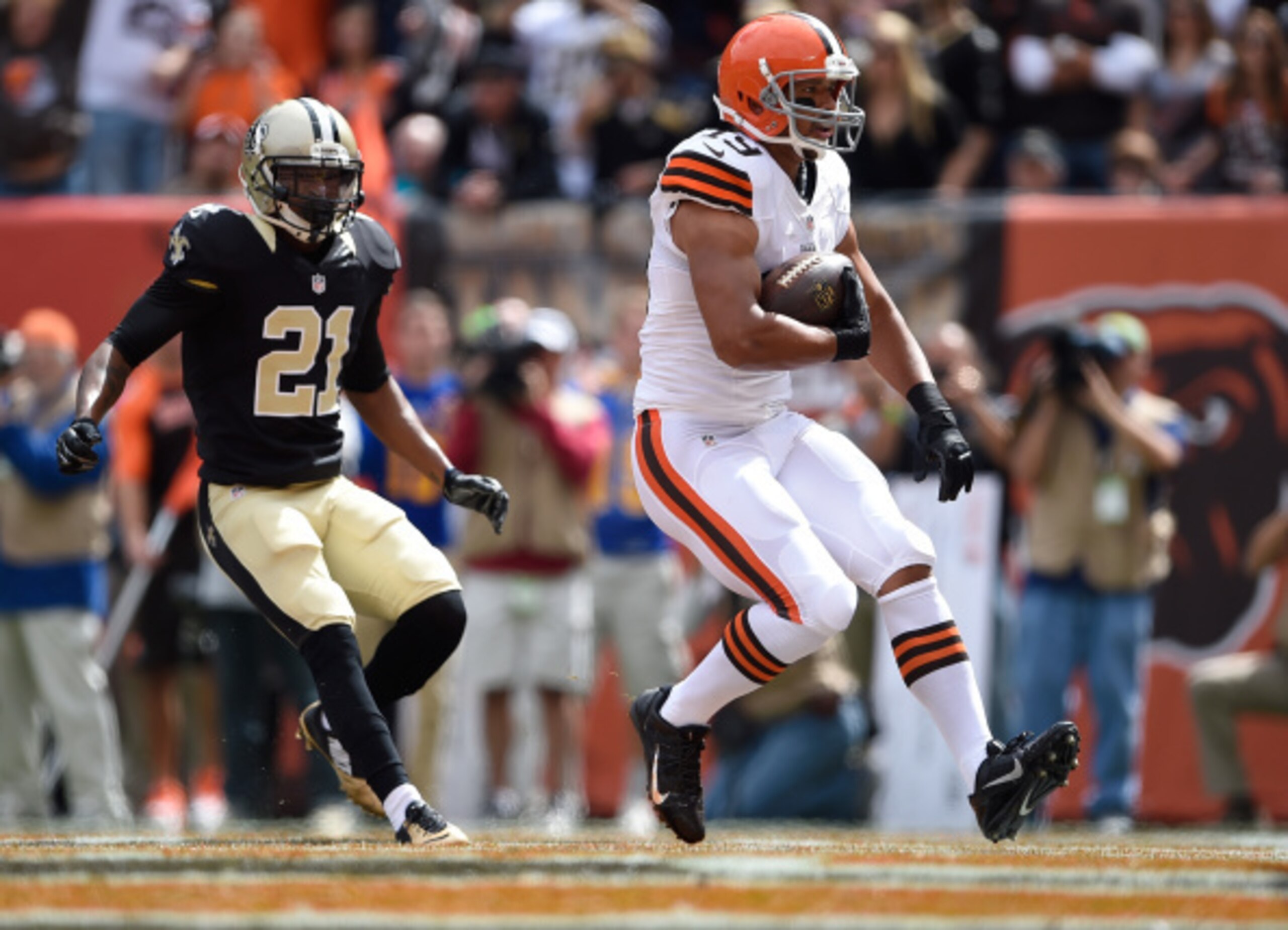 Wideout Miles Austin (No. 19) wouldn't bring this touchdown-scoring production to San Francisco if signed as a free agent this offseason.