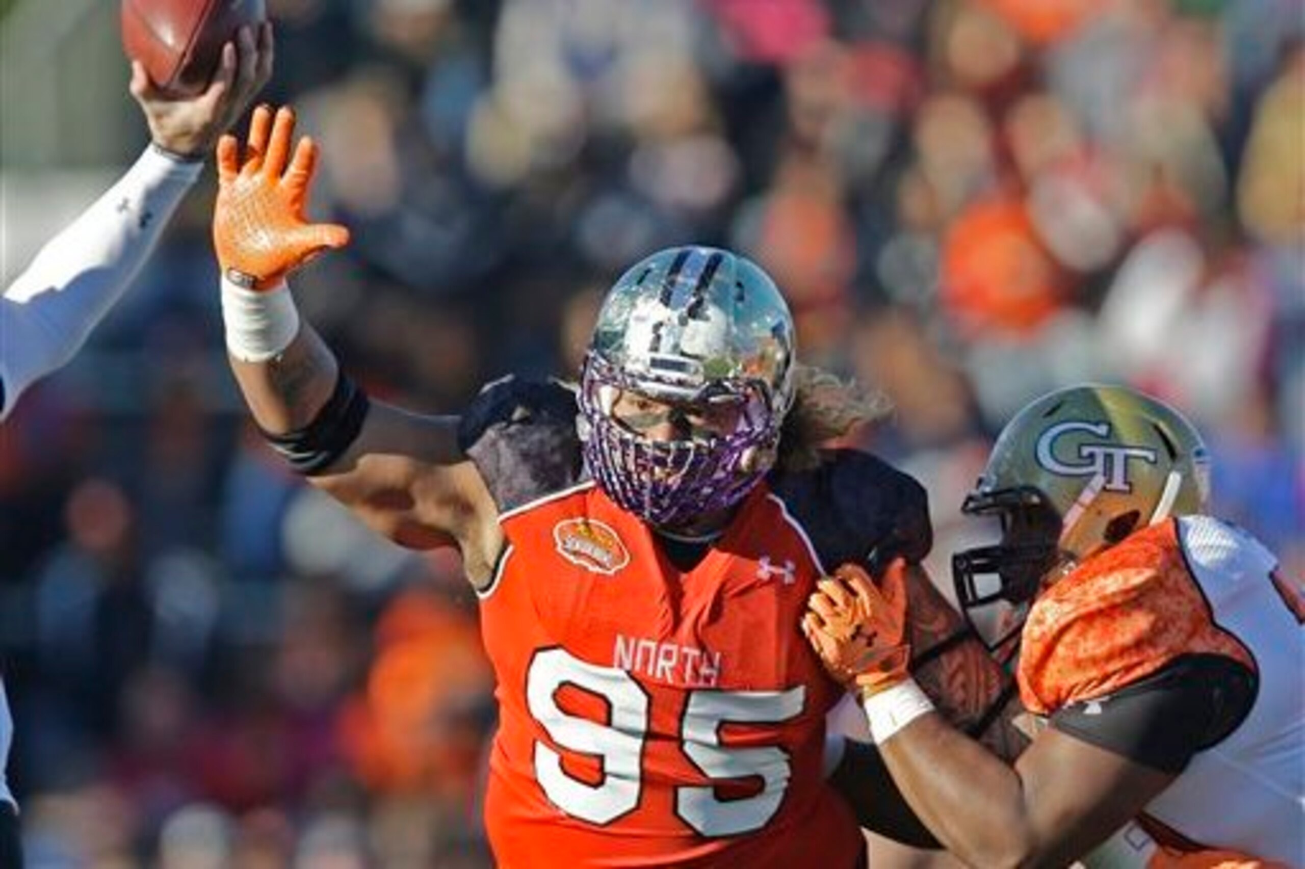 Danny Shelton's draft stock has been on the rise since the Washington defensive tackle's impressive performance at the Senior Bowl.