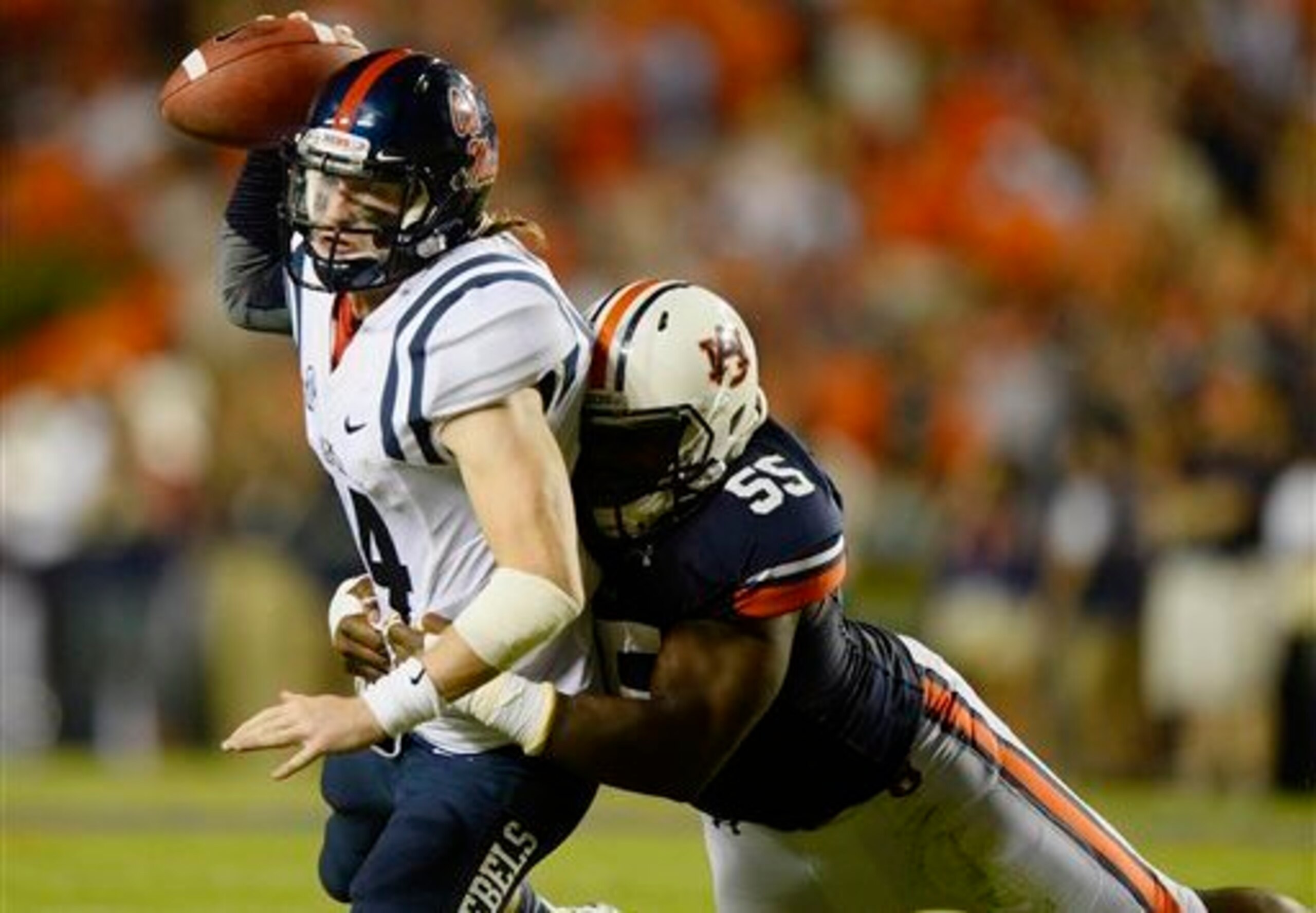 Auburn DE Carl Lawson