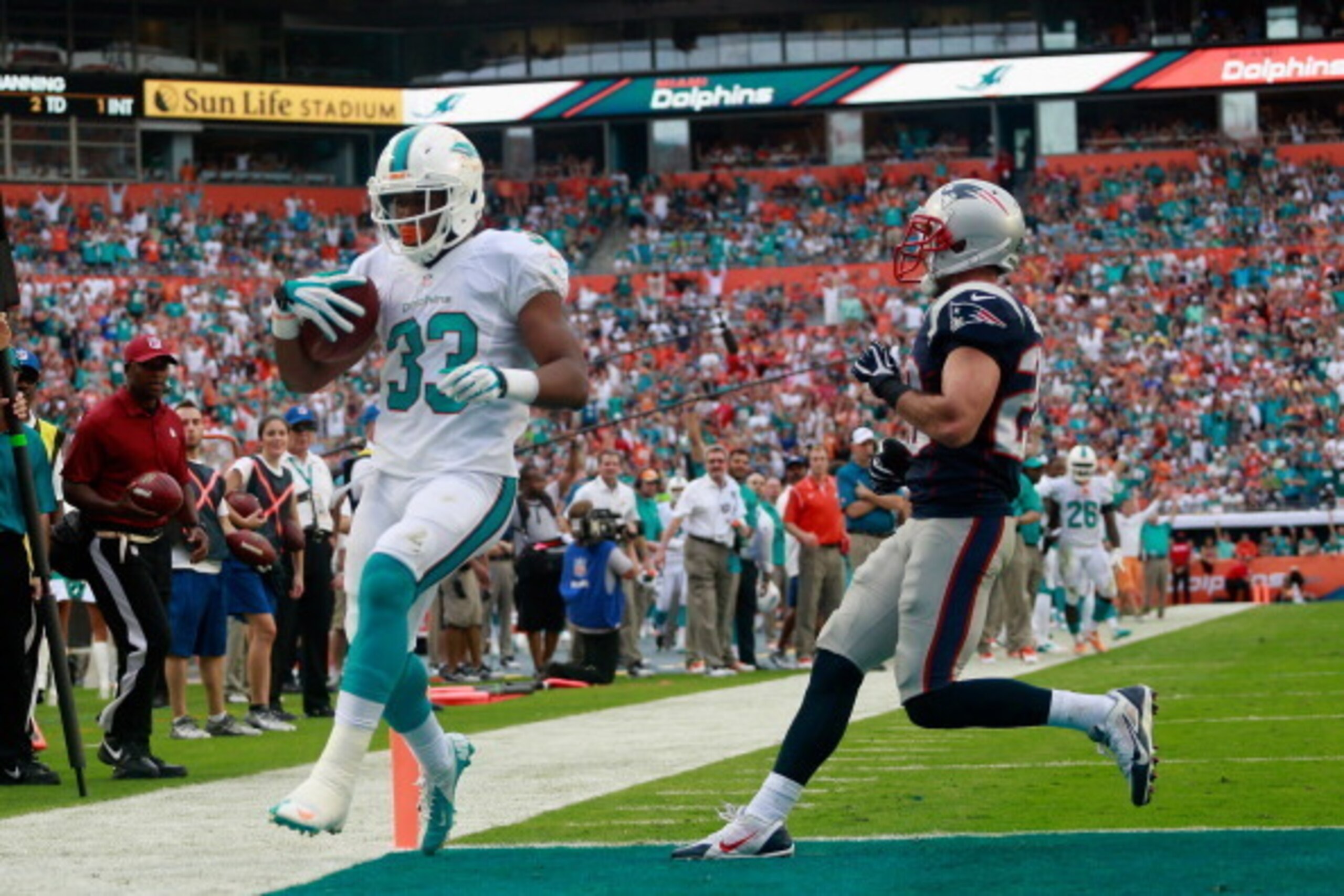 Could the Pats steal a RB from a division rival?