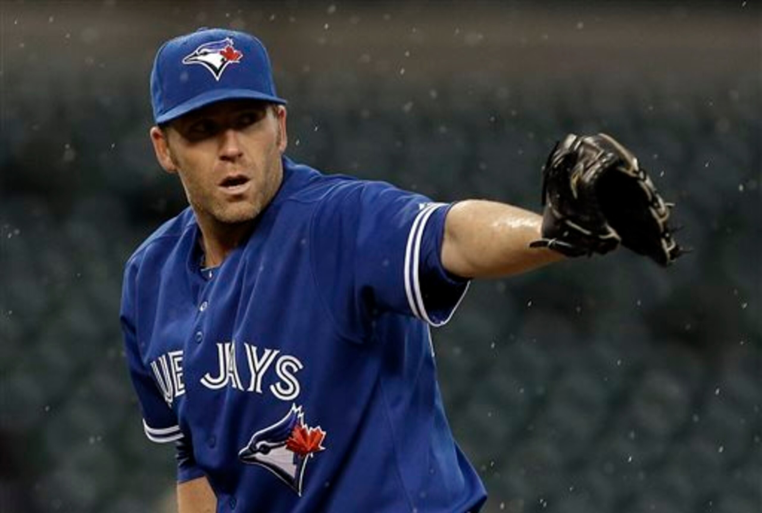 Washington picked up free agent Casey Janssen to help replace several bullpen departures this offseason.