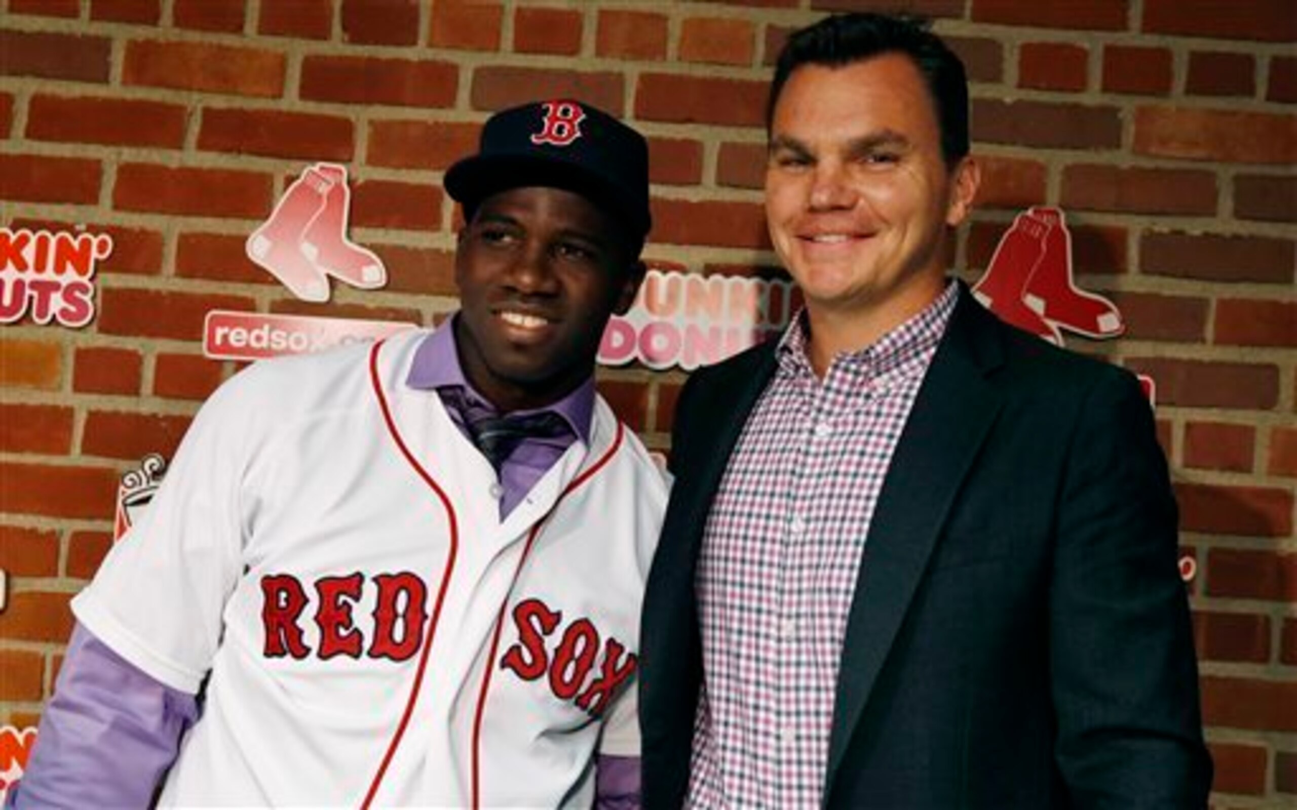 The Red Sox signed Rusney Castillo to the most lucrative contract ever for a Cuban player. Is Yoan Moncada next?