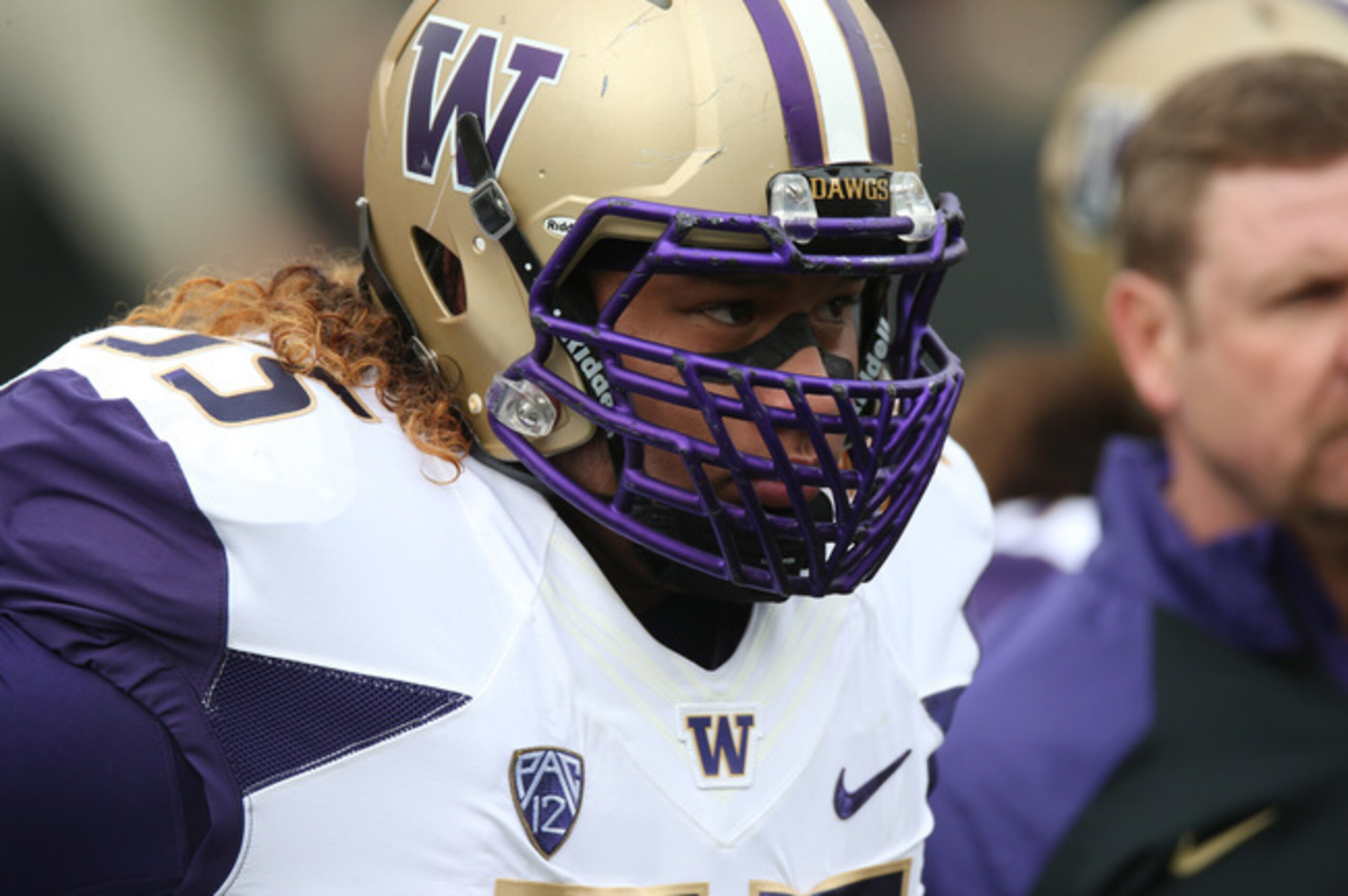 Washington's Danny Shelton has the ability to play defensive tackle in either a 3-4 for 4-3 defense. Washington's Danny Shelton has the ability to play defensive tackle in either a 3-4 for 4-3 defense.