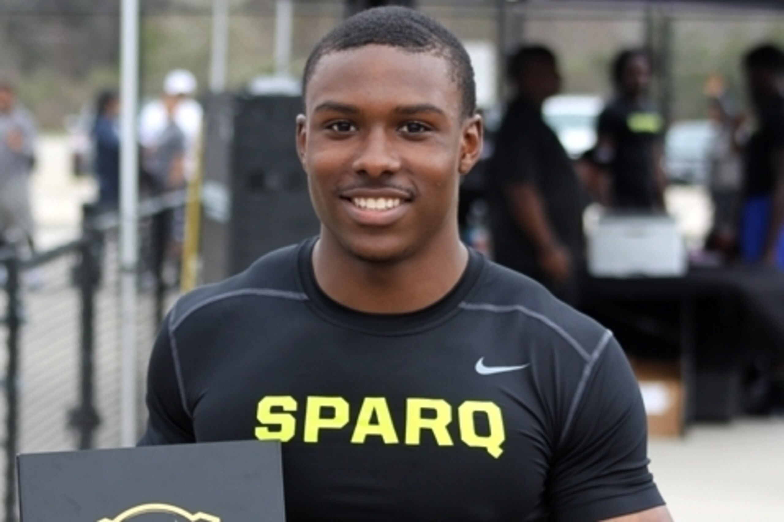 2015 CB Kendall Sheffield Is One Texan Leaving the State for College Football. Who Are Some Others?