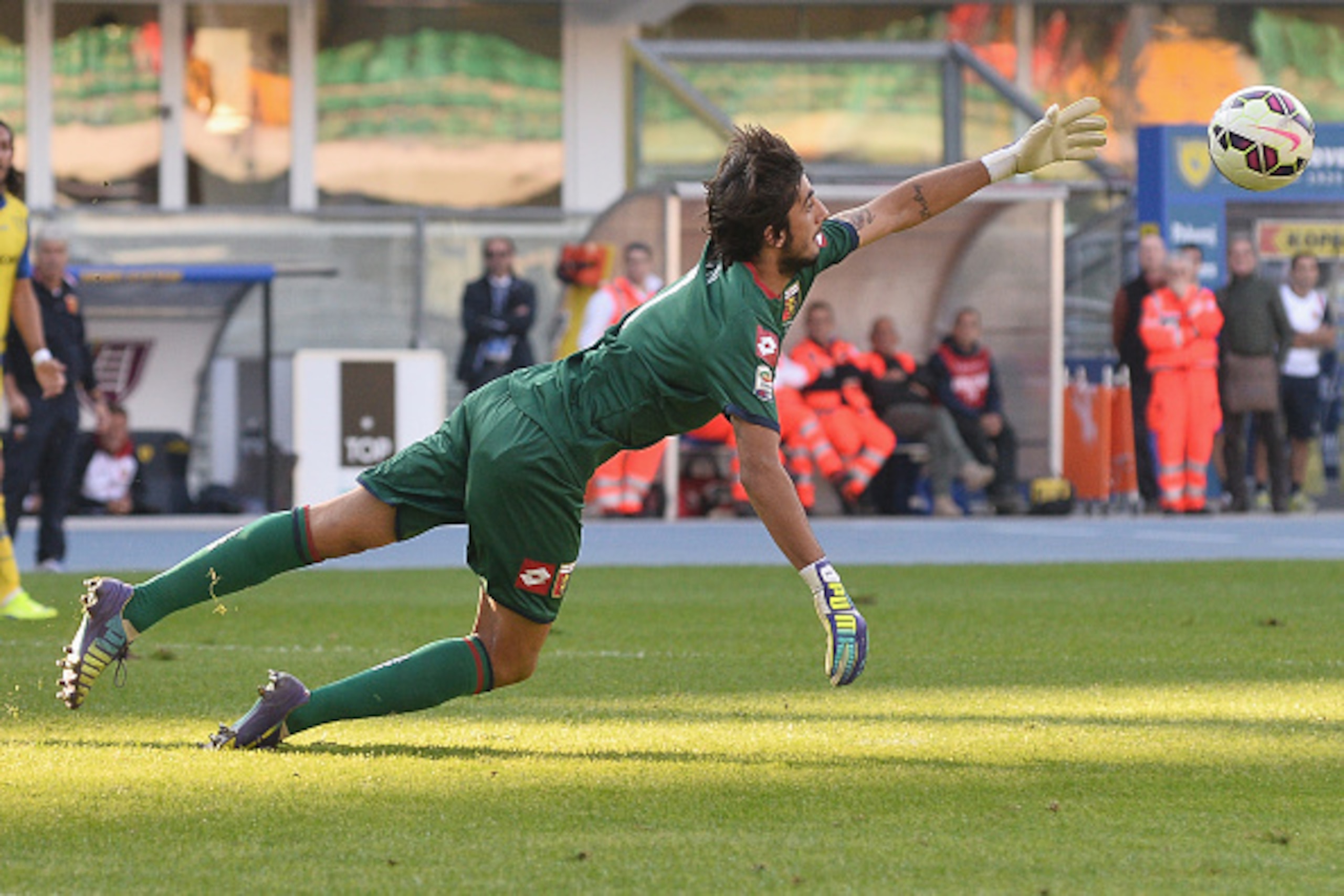 Mattia Perin would be an ideal long-term solution in goal—but would command a fee in the neighborhood of Gigi Buffon's in 2001.