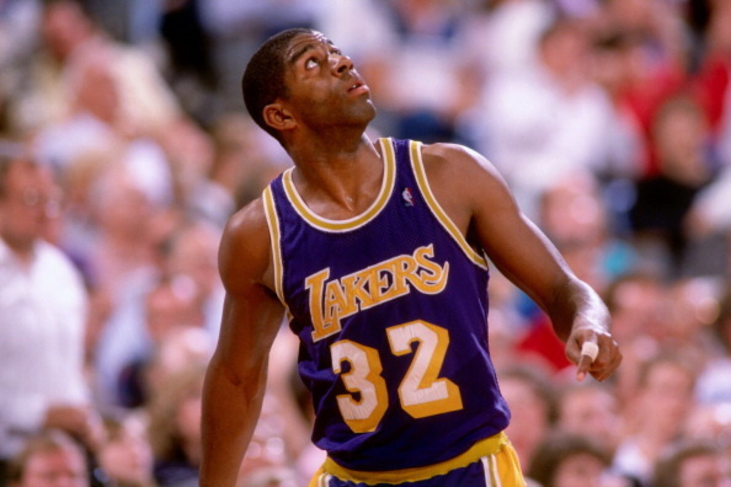 He may not have made our Top 15, but Magic Johnson had numerous buzzer beaters worthy of mention.