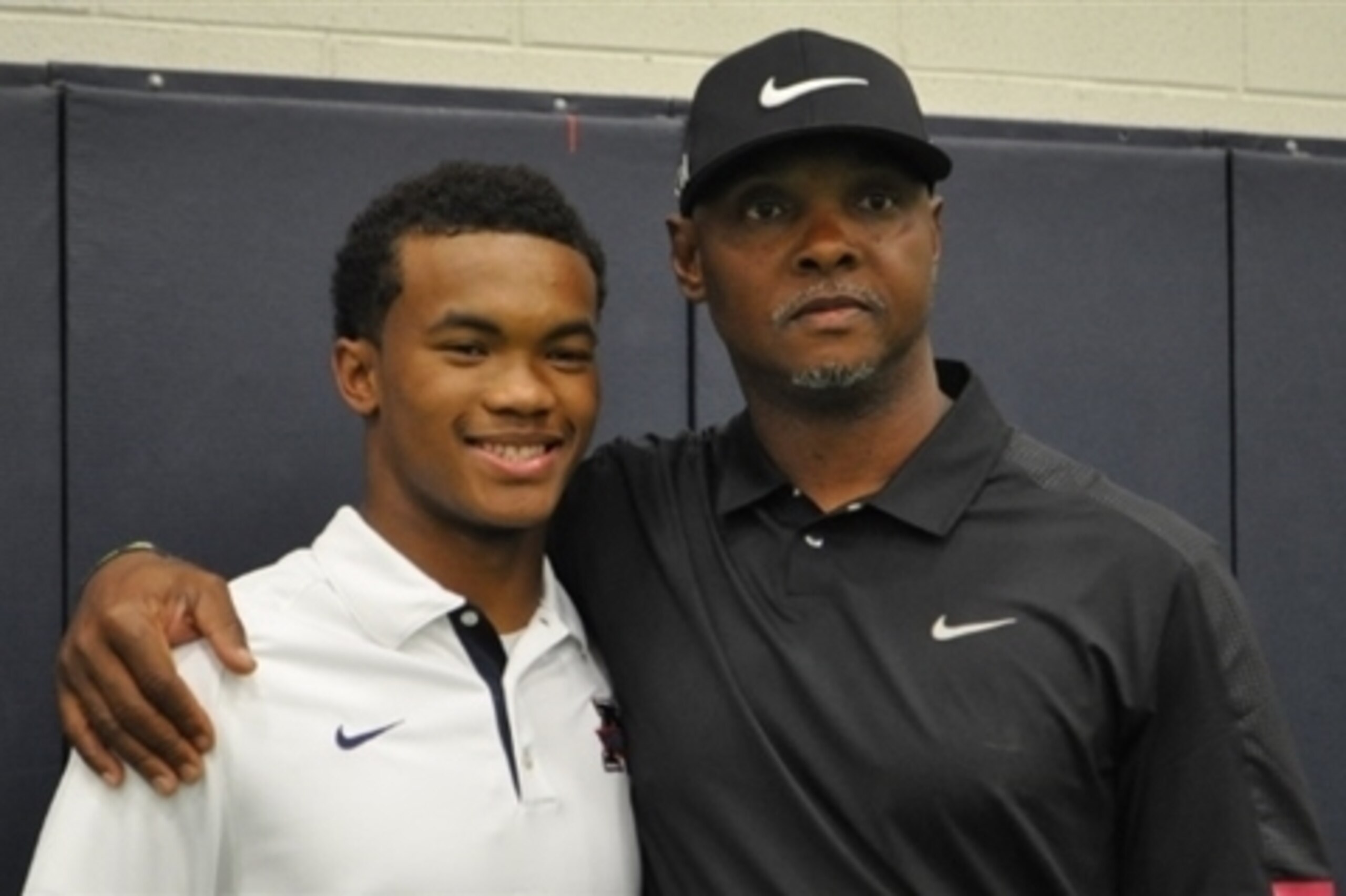 There are several 2016 athletes with dads who played college ball—like 5-star Texas A&M signee Kyler Murray, the son of former Aggies QB Kevin Murray.