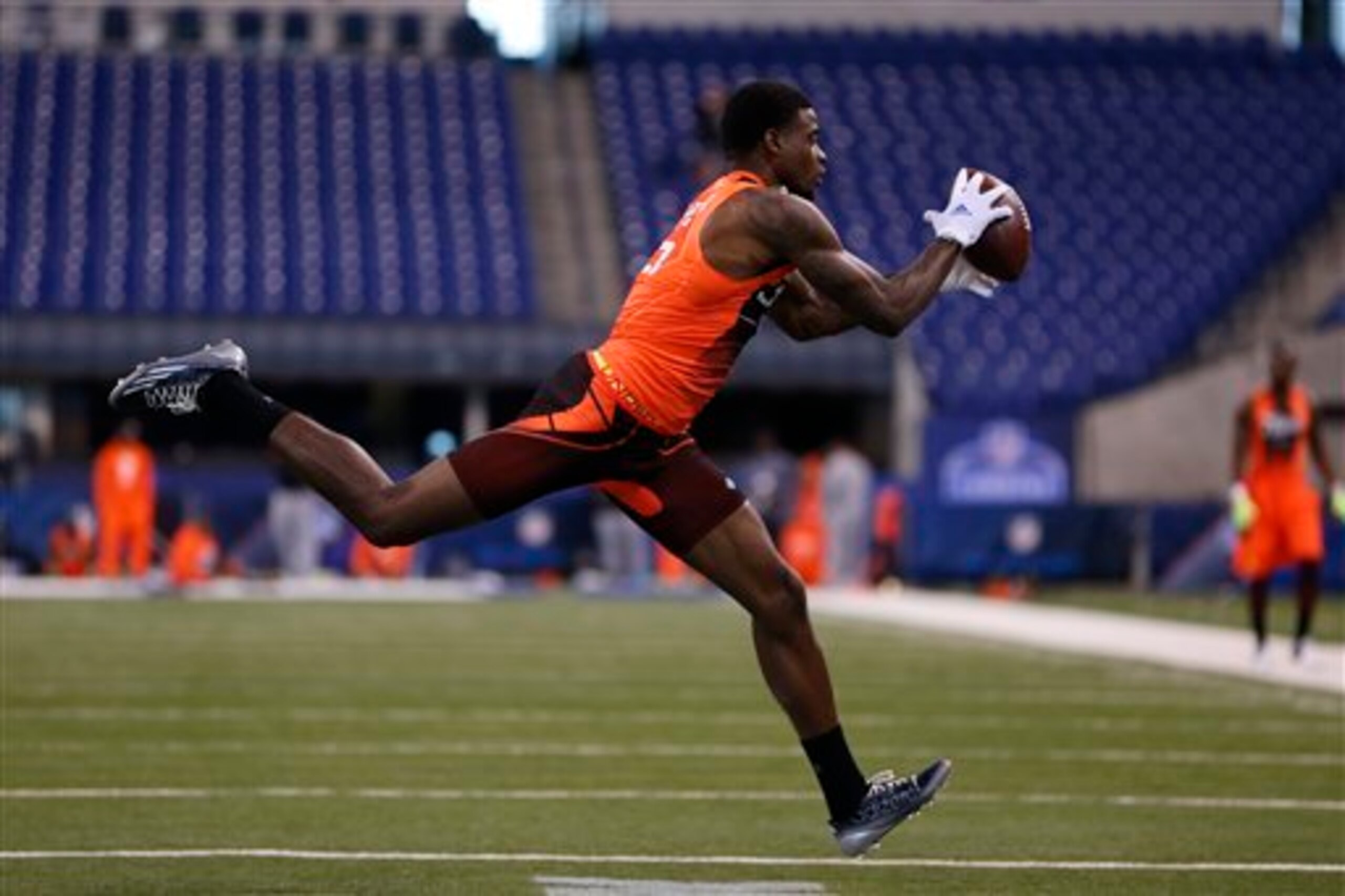 DeVante Parker had a 19.9 yards-per-catch average in 2014.