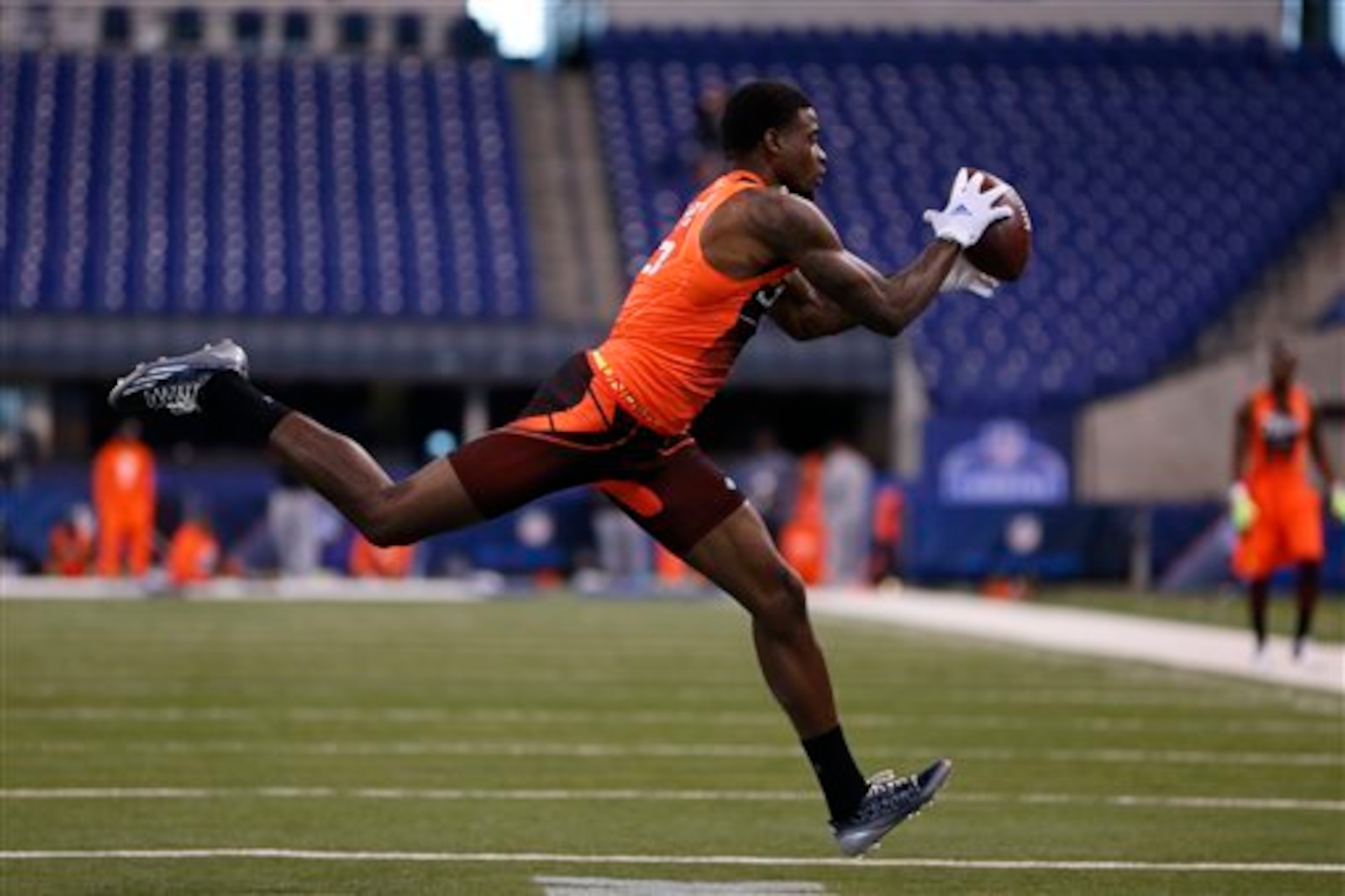 DeVante Parker had a 19.9 yards-per-catch average in 2014.
