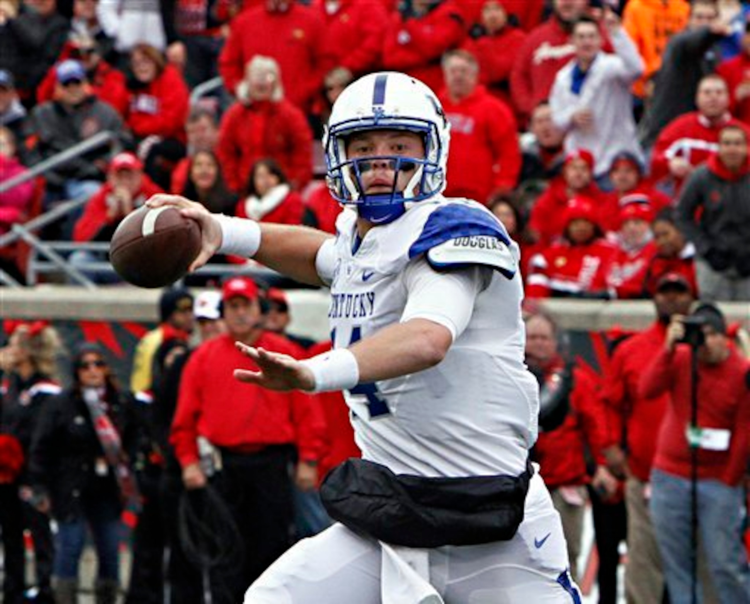 Patrick Towles and Kentucky will provide a challenge for Auburn on a Thursday night.