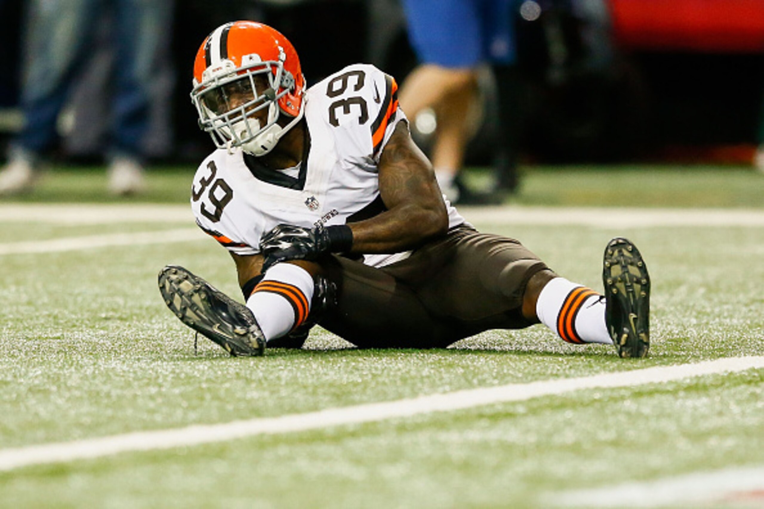 Tashaun Gipson's career-best 2014 season ended with a knee injury. But the Browns need him for 2015 and beyond.