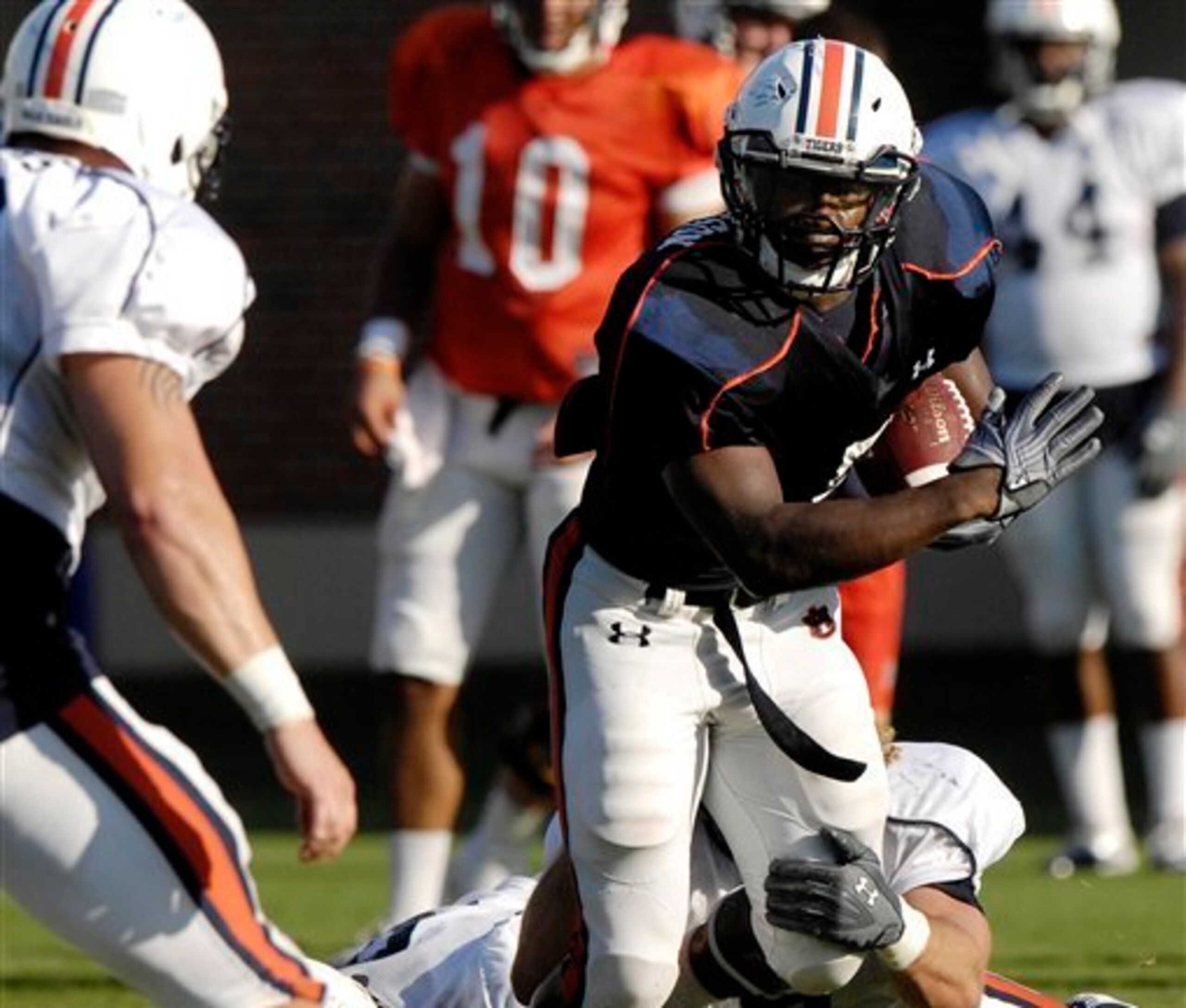 Jovon Robinson is an excellent addition to Auburn's backfield.