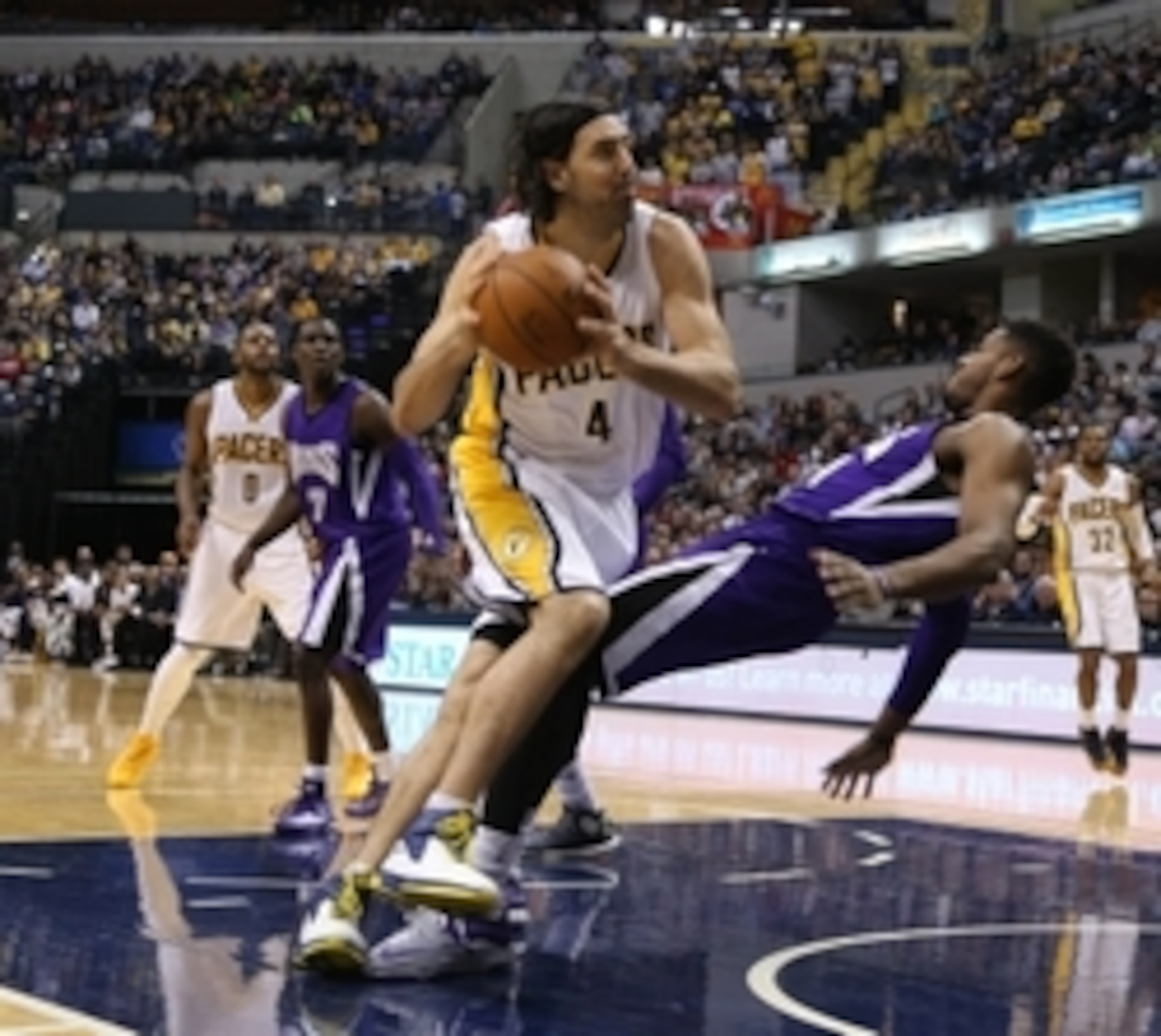 Luis Scola takes it to the hole against the Sacramento Kings on Jan. 31.