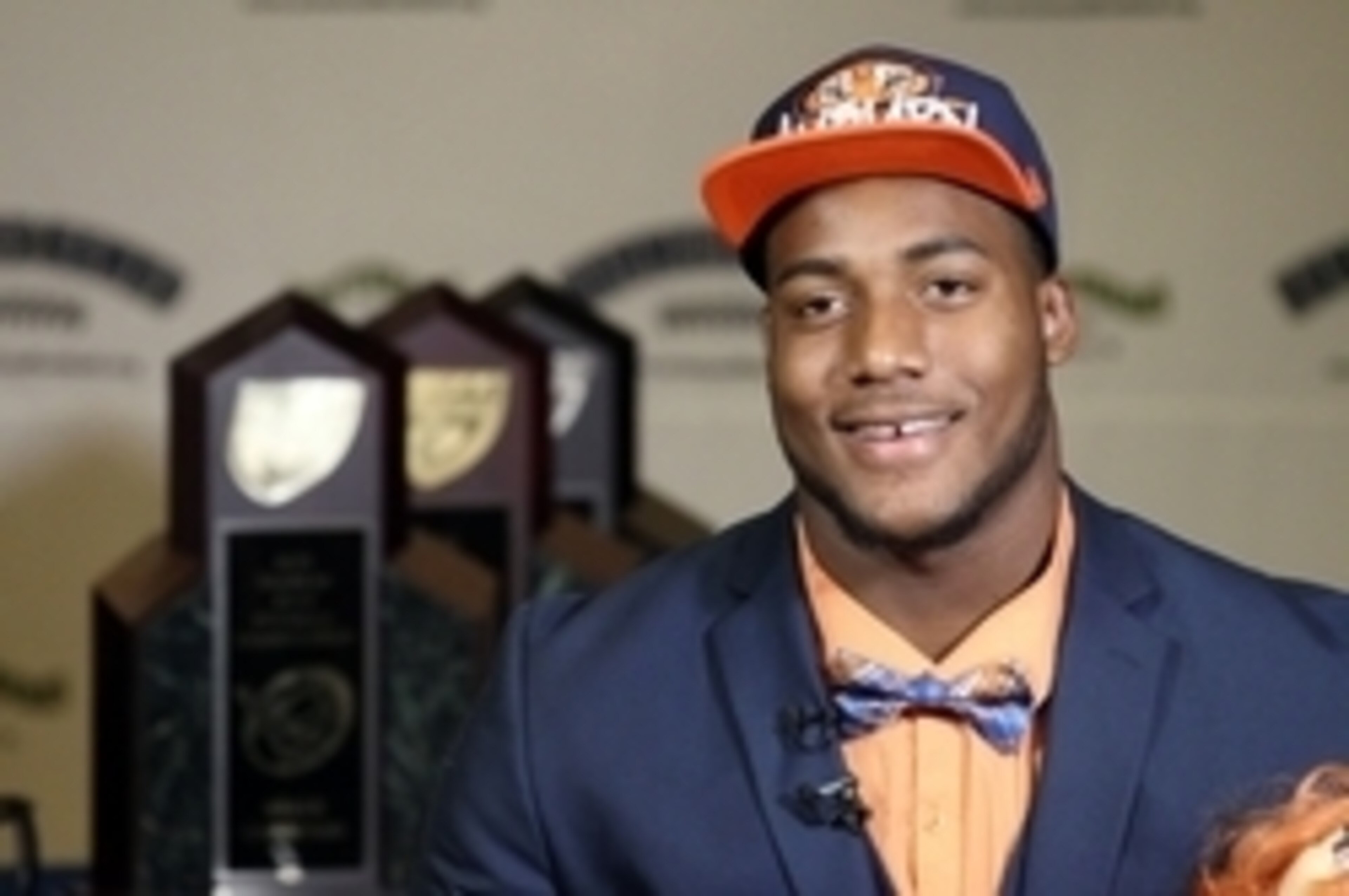 Auburn DE signee Byron Cowart Auburn DE signee Byron Cowart