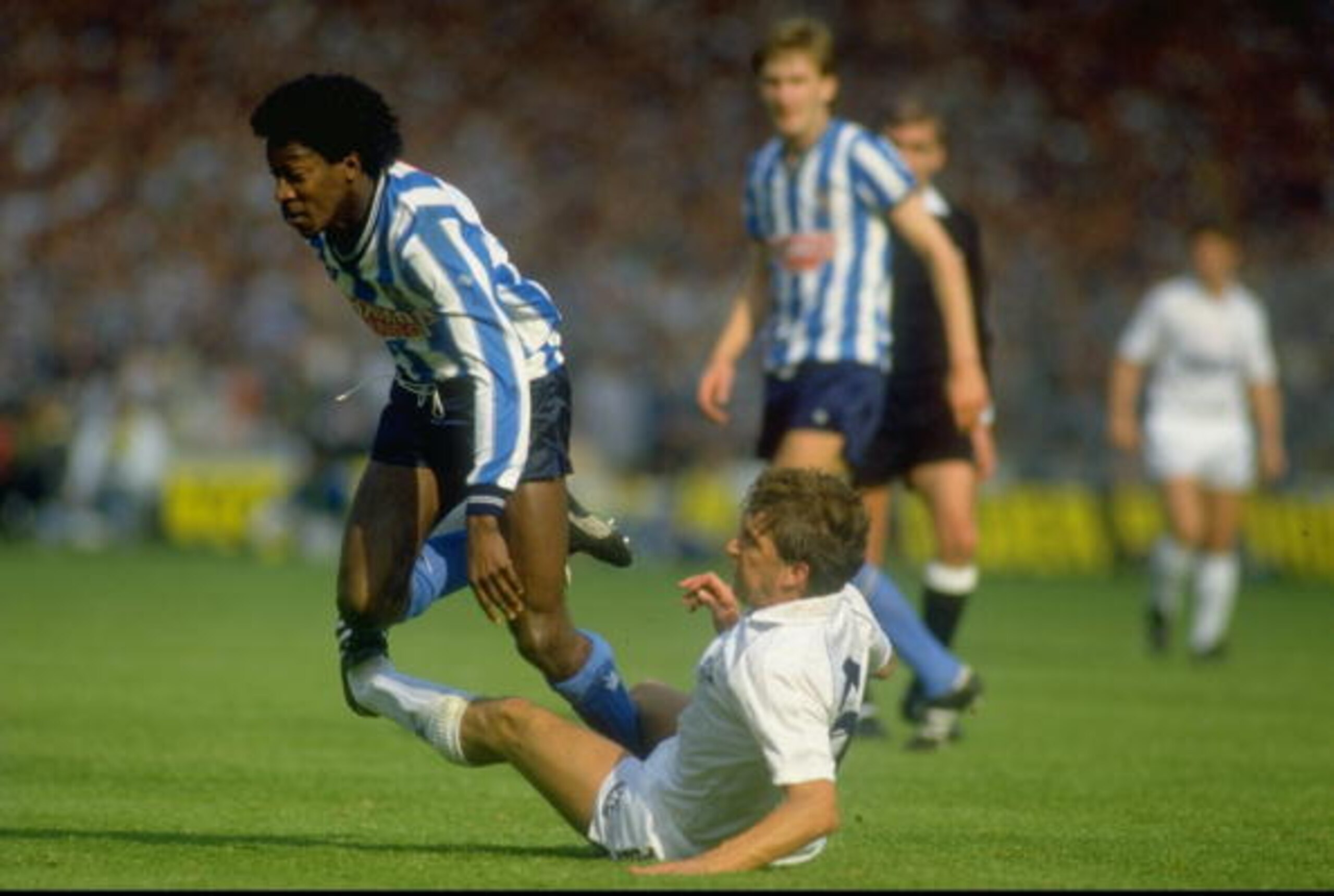1987: Gary Mabbutt (right) of Tottenham Hotspur tackles Dave Bennett of Coventry during the FA Cup final at Wembley Stadium in London. Coventry won the match 3-2. \ Mandatory Credit: Allsport UK /Allsport 1987: Gary Mabbutt (right) of Tottenham Hotspur tackles Dave Bennett of Coventry during the FA Cup final at Wembley Stadium in London. Coventry won the match 3-2. \ Mandatory Credit: Allsport UK /Allsport