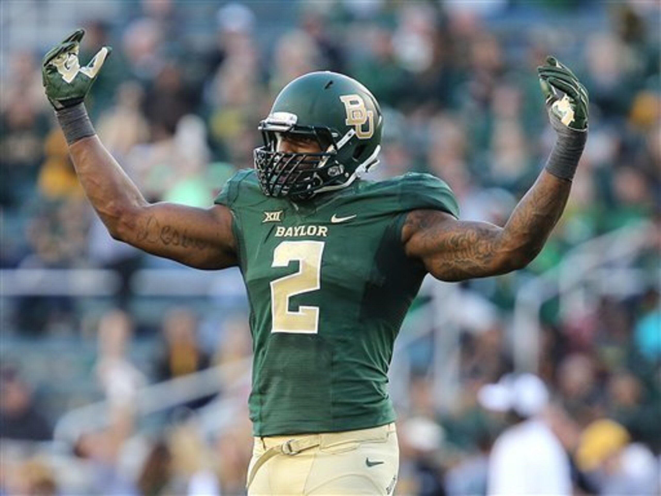 Shawn Oakman is back to lead a Baylor defense that will pack a lot of punch up front.