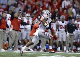Ezekiel Elliott's emergence keyed Ohio State's march to a national title last fall.