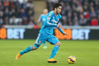 Ricky Alvarez, on loan with Sunderland.