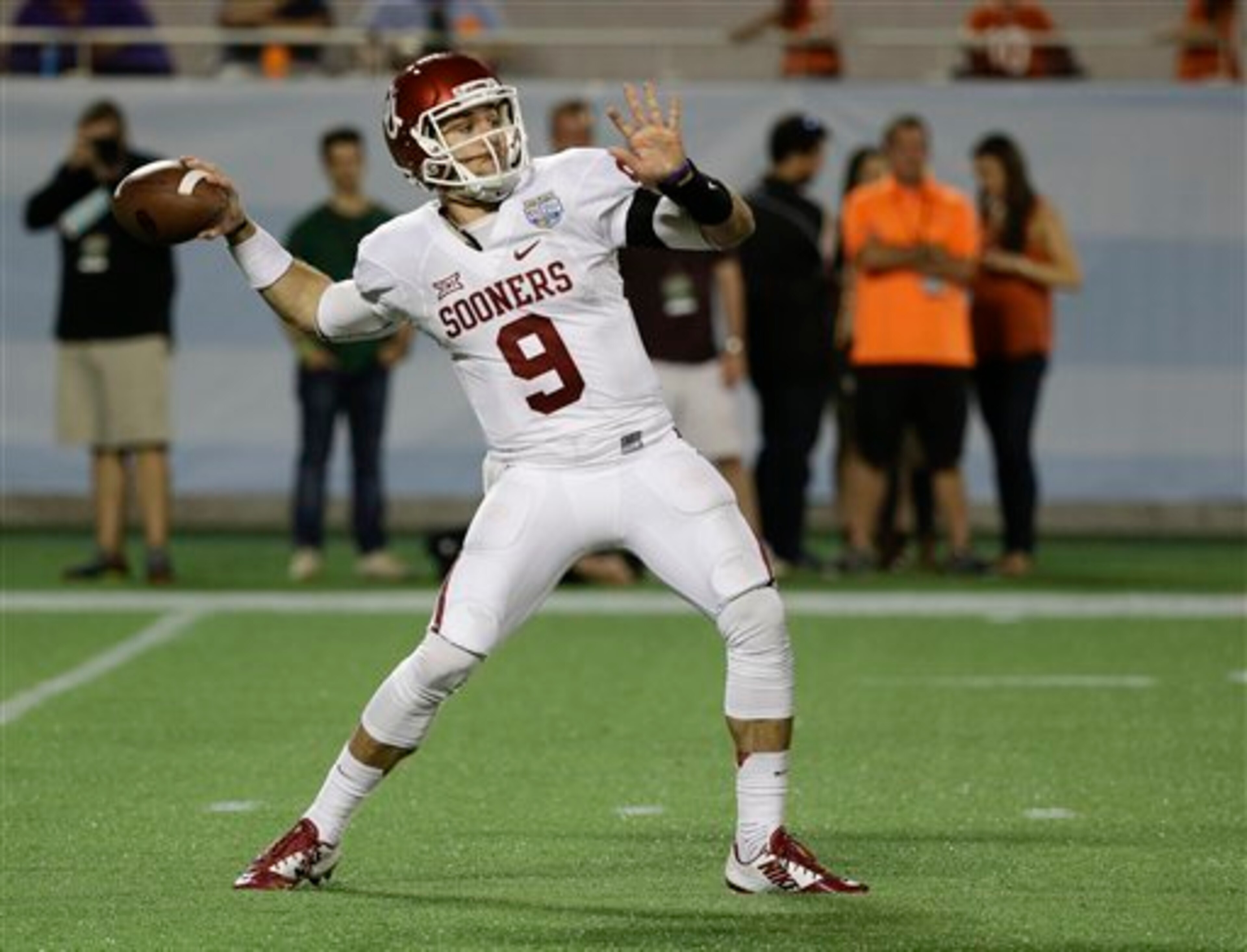 Trevor Knight is on the clock as Oklahoma's quarterback.