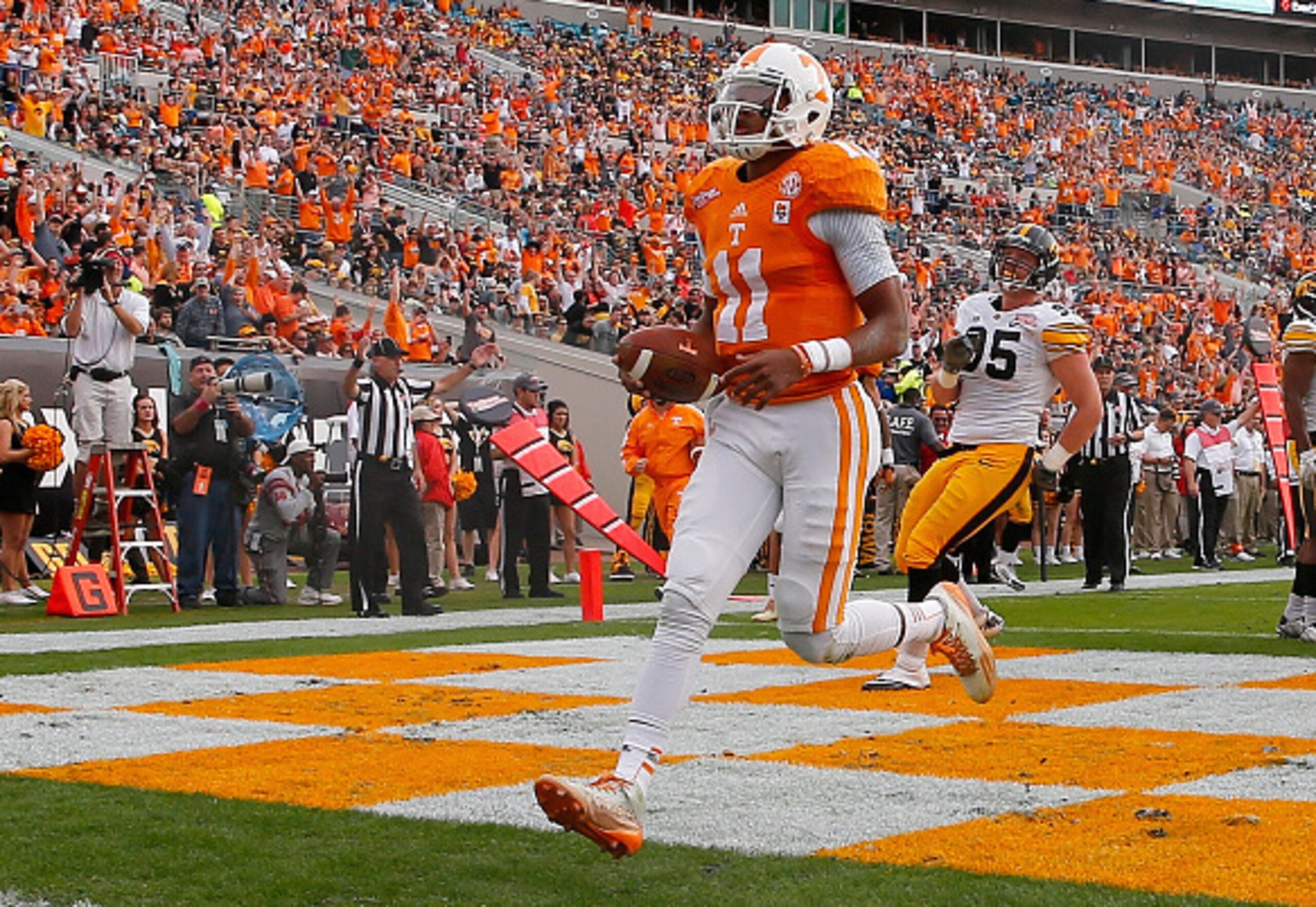 Tennessee QB Joshua Dobbs