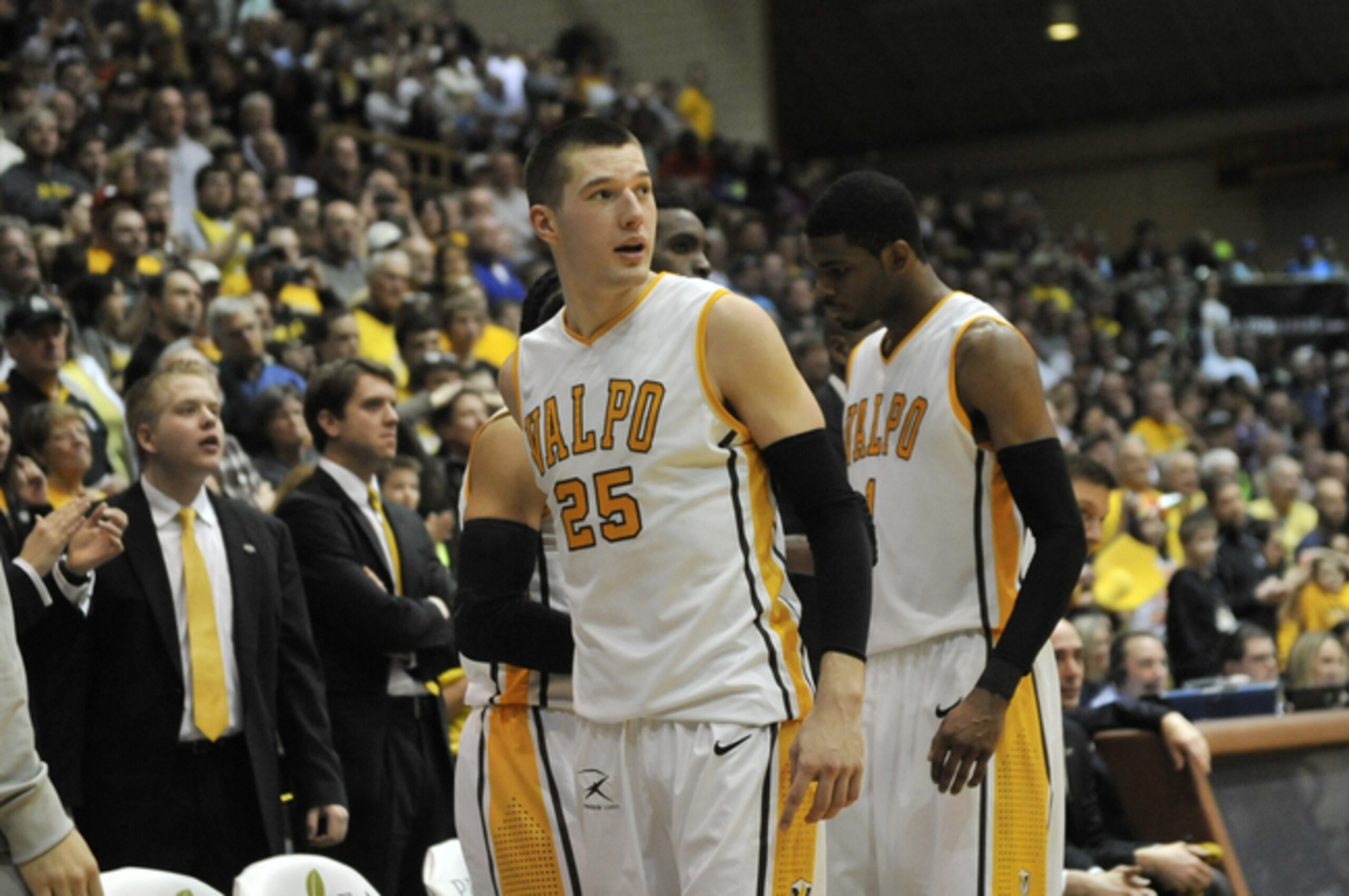 Valpo big man Alec Peters is shooting 46.2% beyond the arc this season.