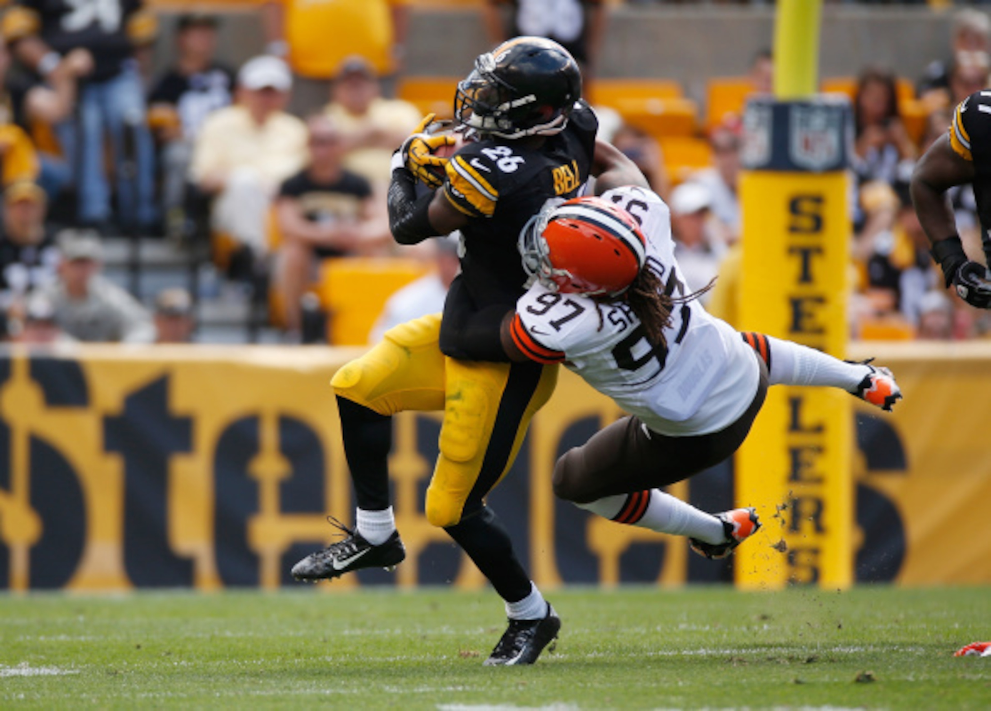 Jabaal Sheard left Cleveland to join the Super Bowl champions.