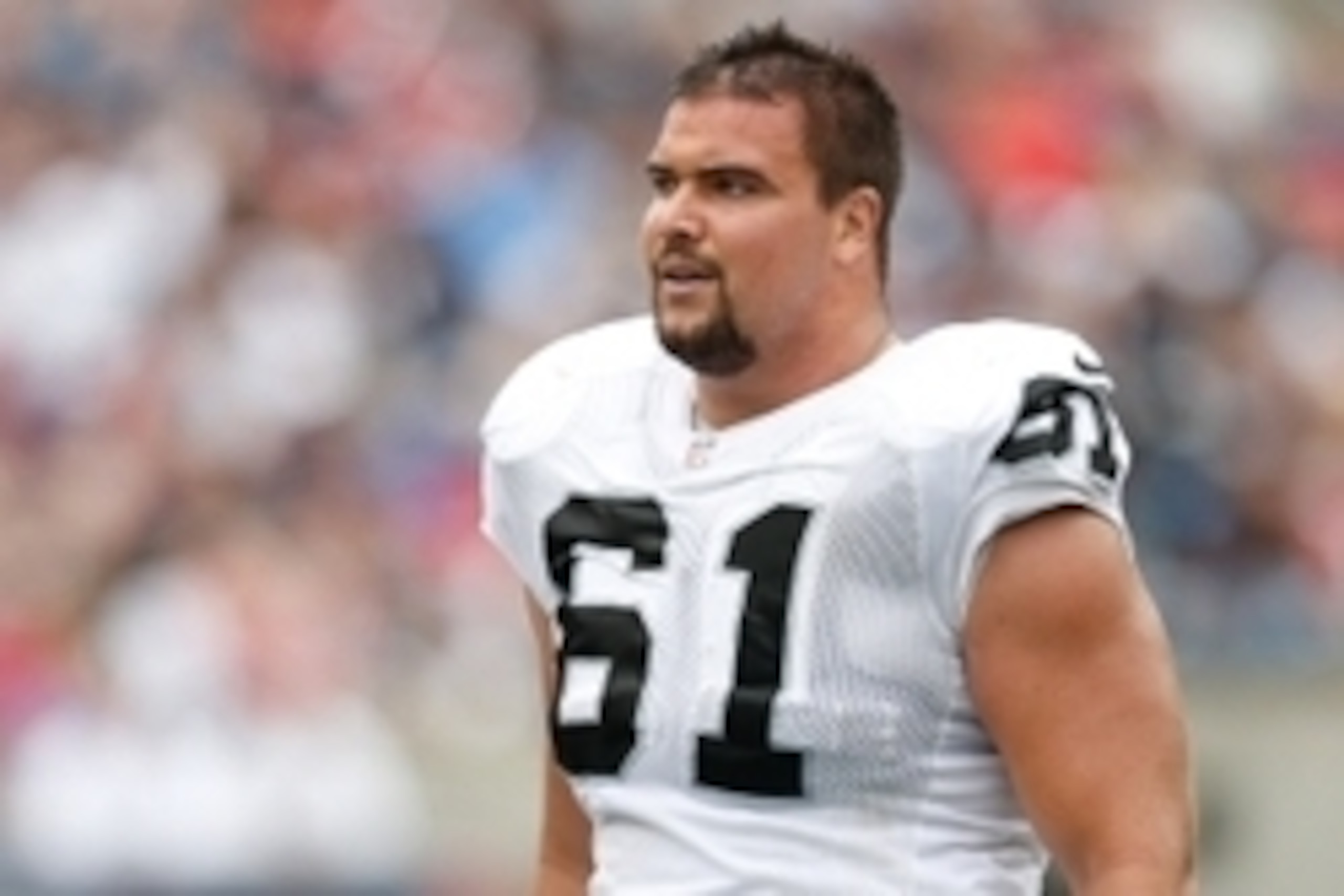 Stefen Wisniewski could help bring youth and stability to the center position for the Chicago Bears.