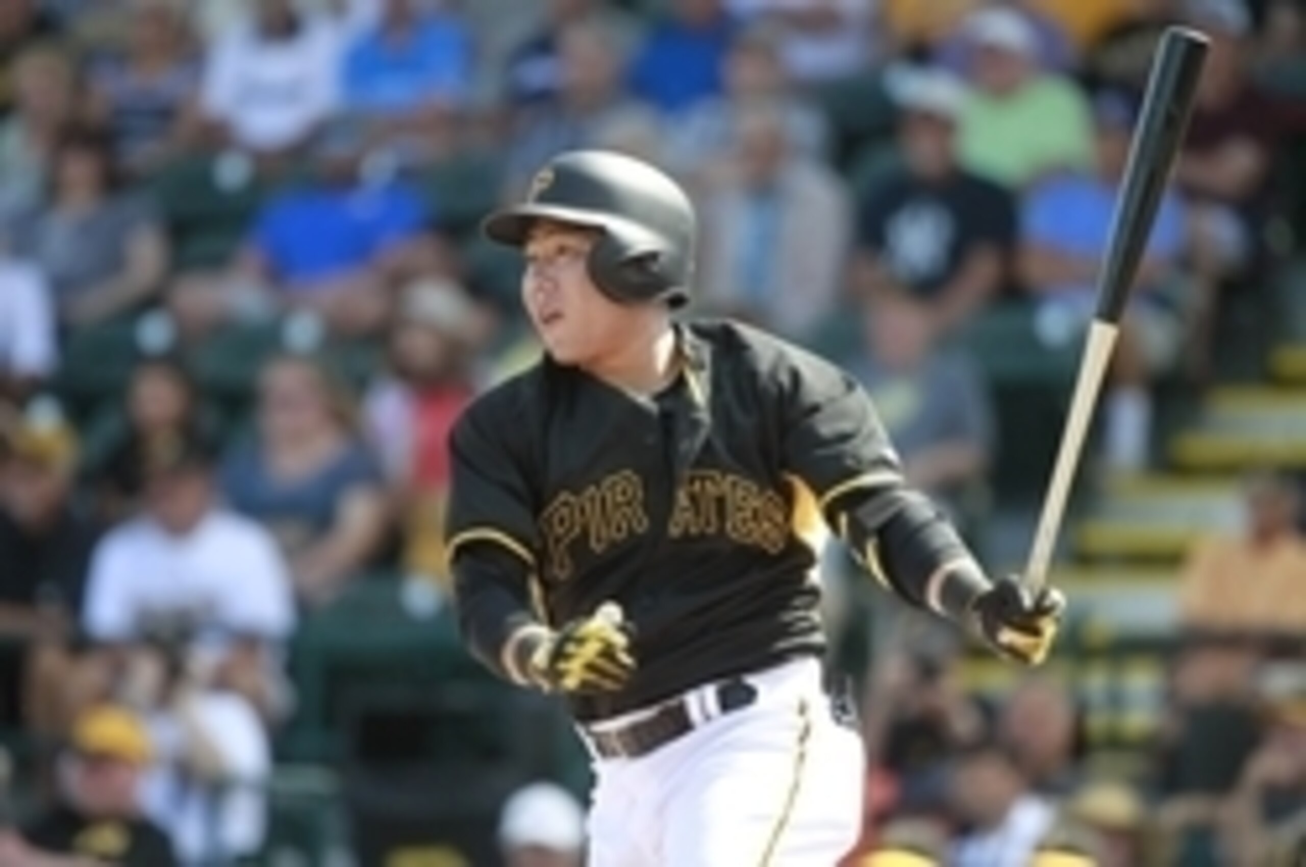 Does Jung Ho Kang have a shot to start over Jordy Mercer?
