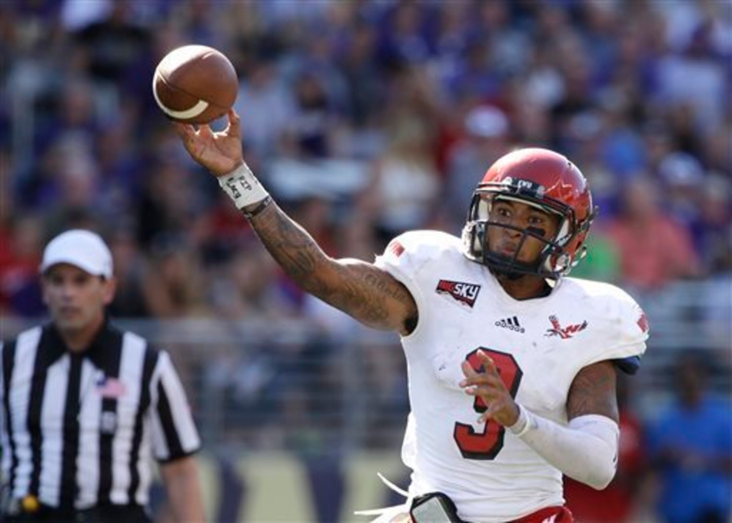Vernon Adams will compete for Oregon's starting quarterback role this fall.