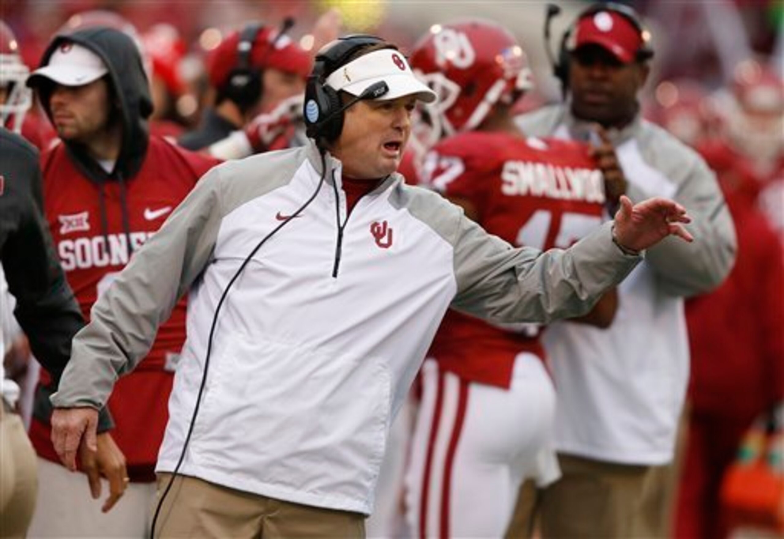 2014 was not a season to remember for Bob Stoops and Oklahoma. 2014 was not a season to remember for Bob Stoops and Oklahoma.