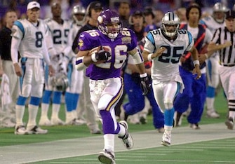 In 2000, Robert Smith retired on the heels of his very best season.