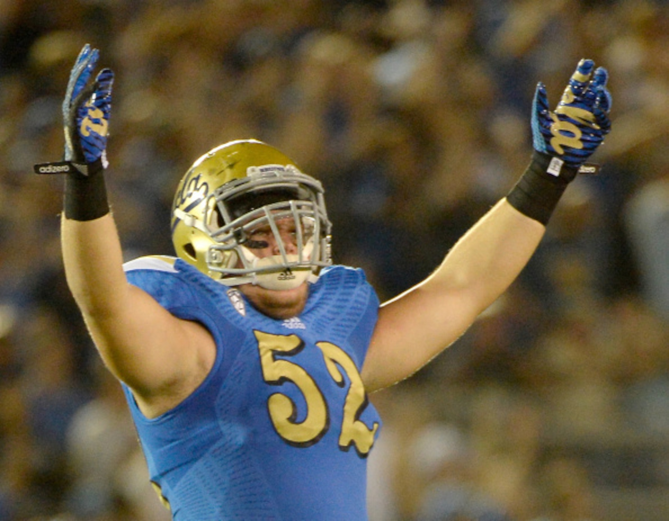 Offensive lineman Scott Quessenberry.