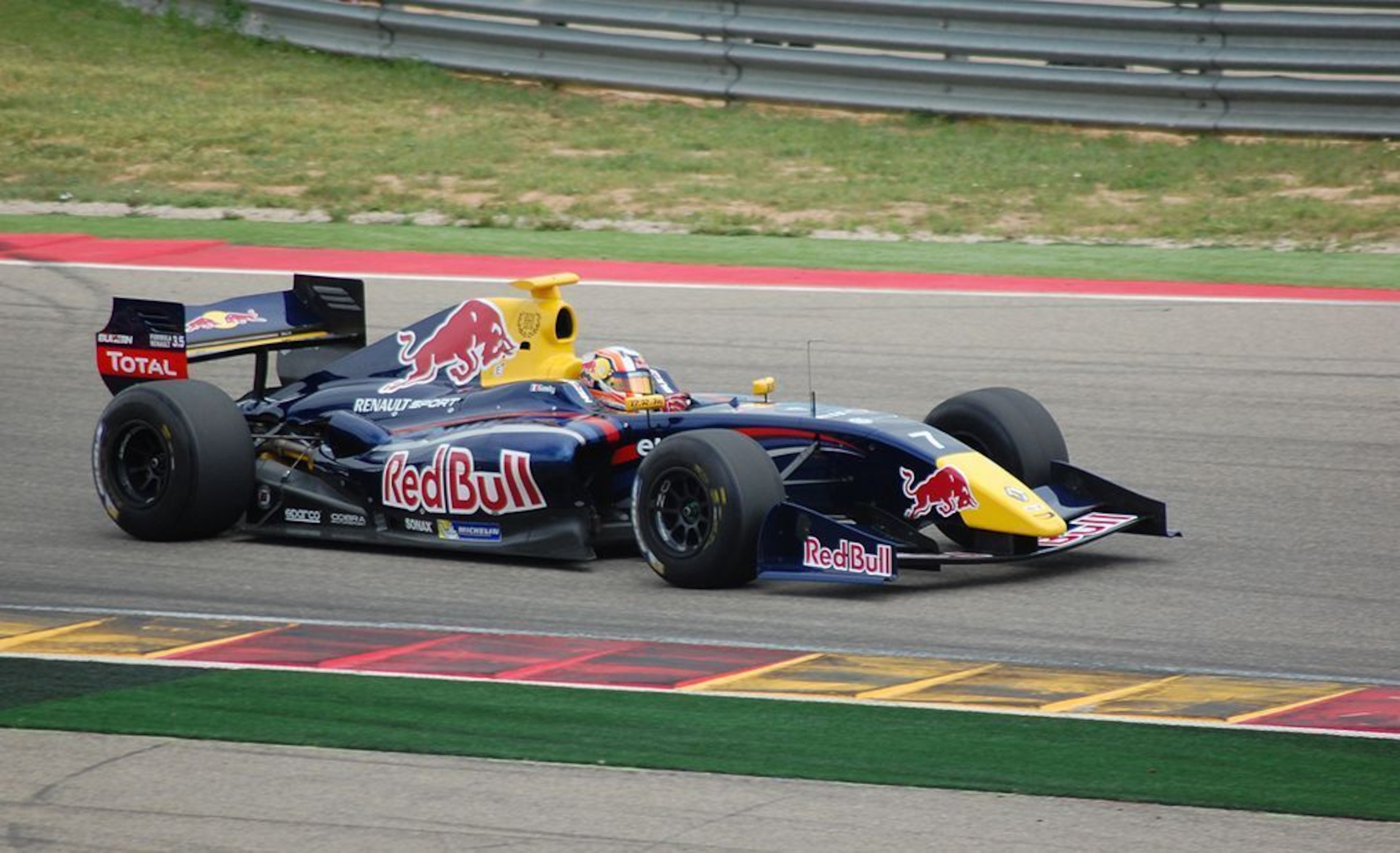 Pierre Gasly in FR3.5.