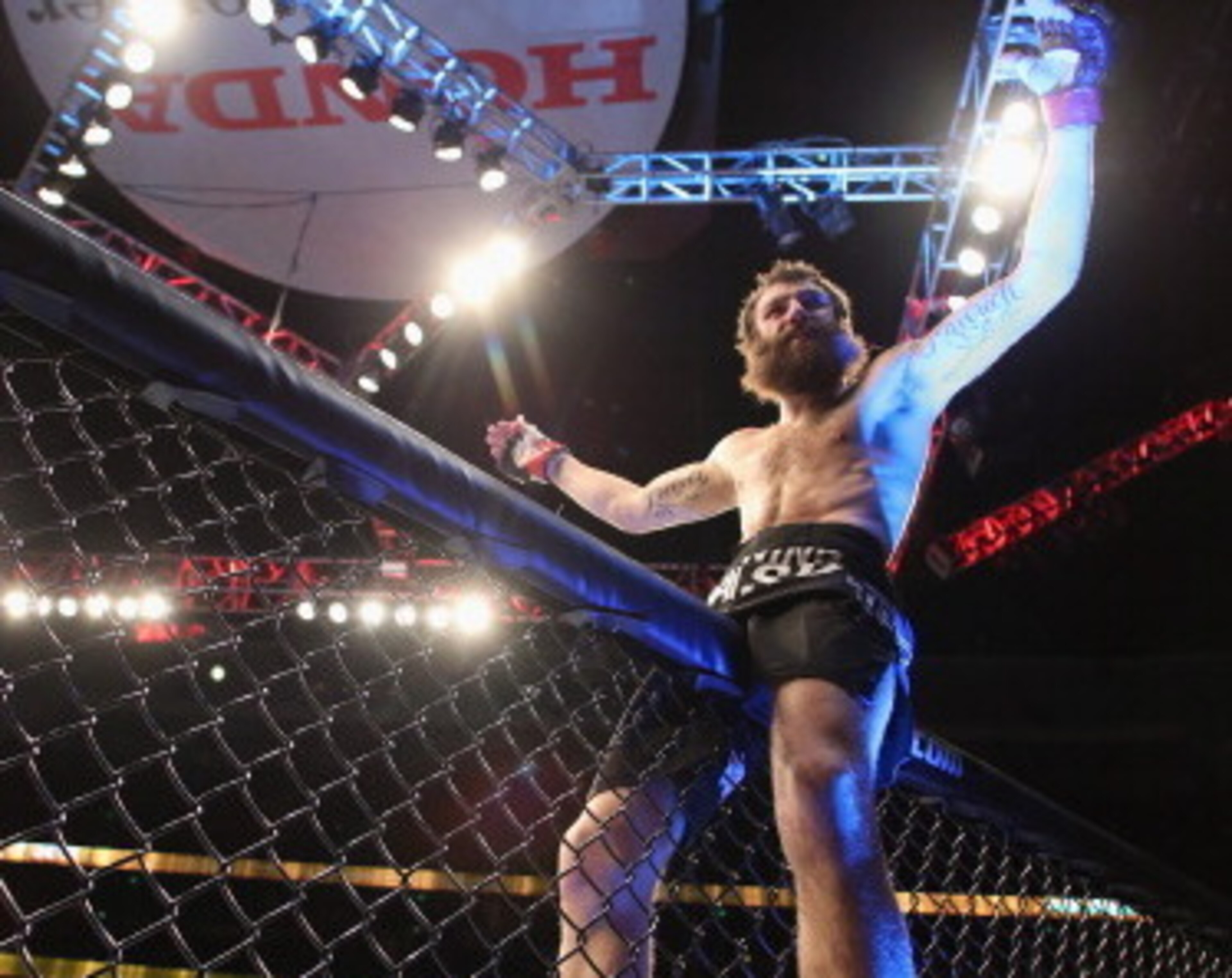 Michael Chiesa