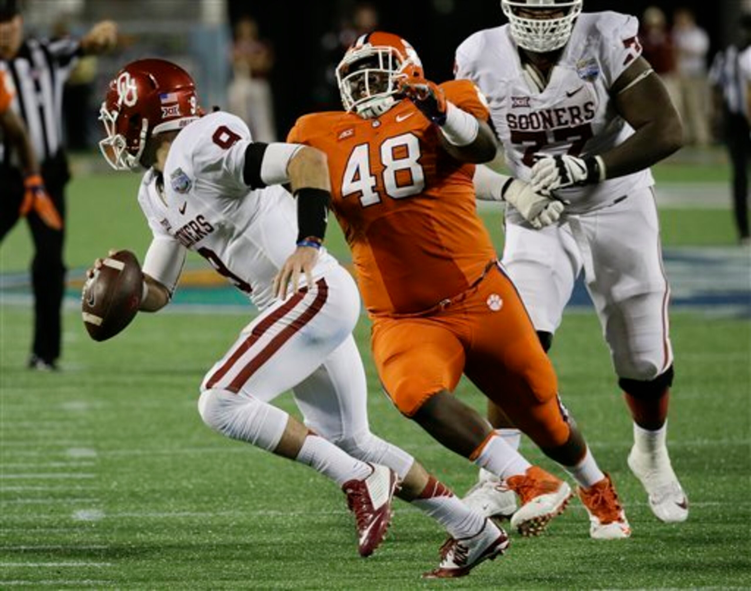 Trevor Knight had no consistency in his first full season as Oklahoma's starter.